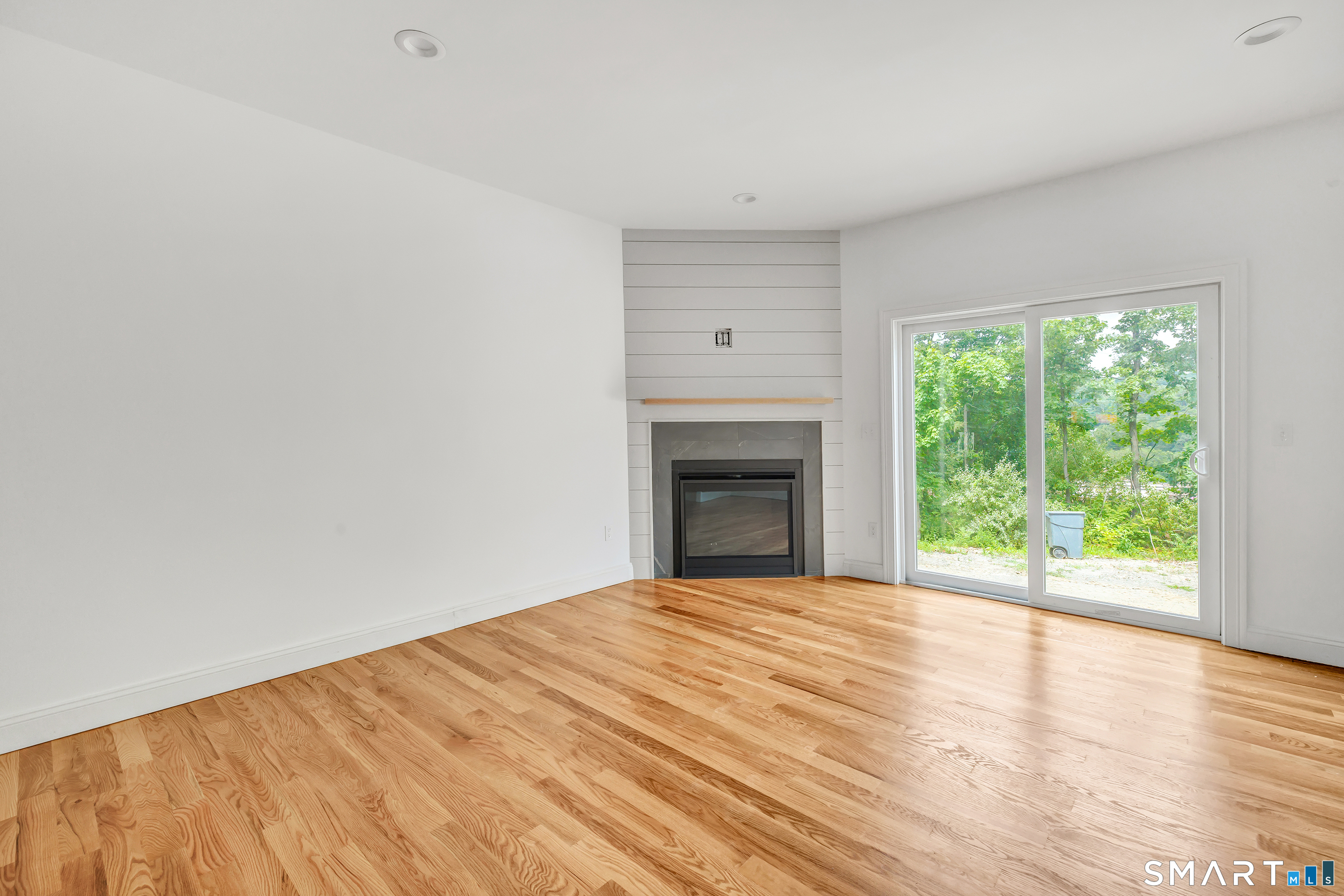 16 Windward 16 Way Property Photo 5