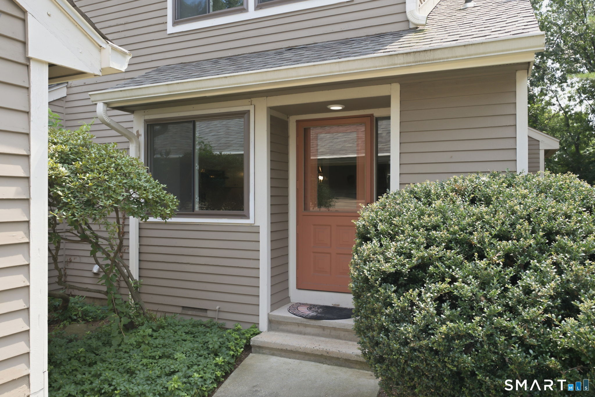 16 Pequot 16 Drive Property Photo 4