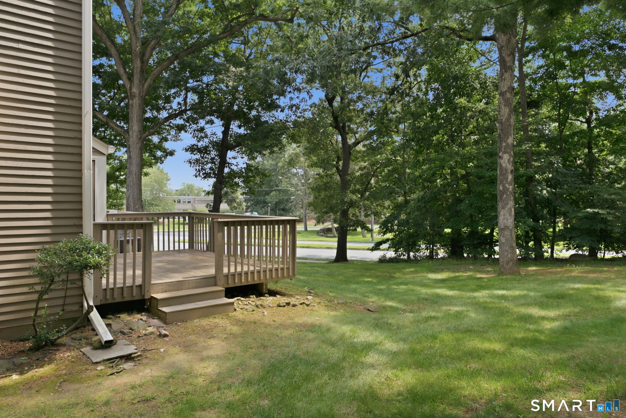 16 Pequot 16 Drive Property Photo 5