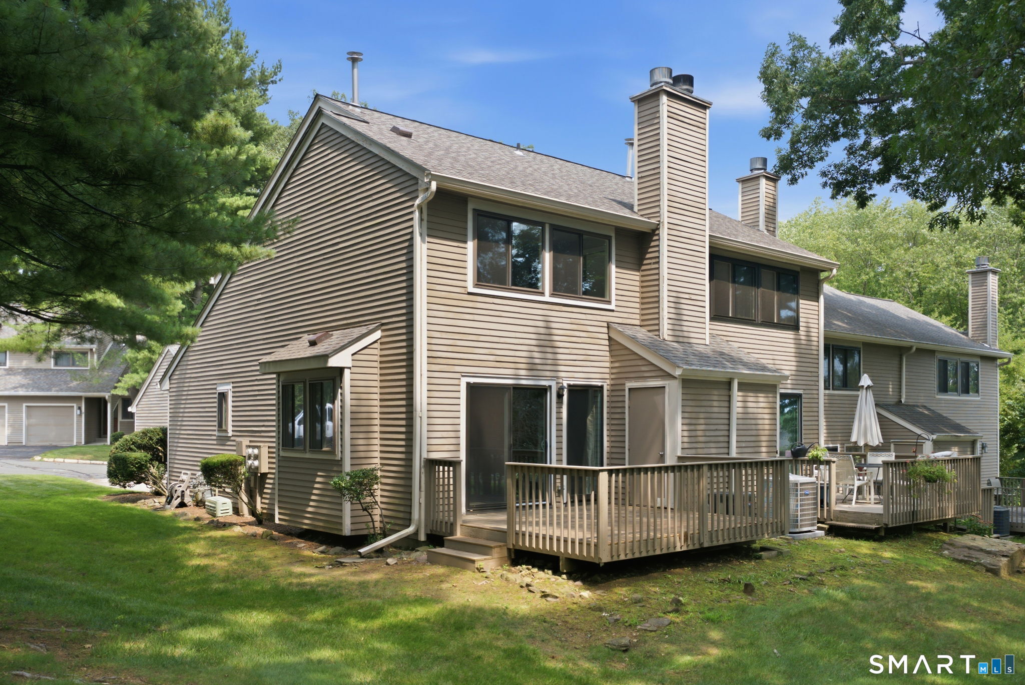 16 Pequot 16 Drive Property Photo 6