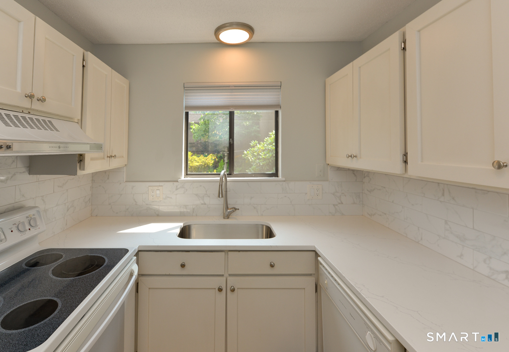 65 Heritage B Village Property Photo 6