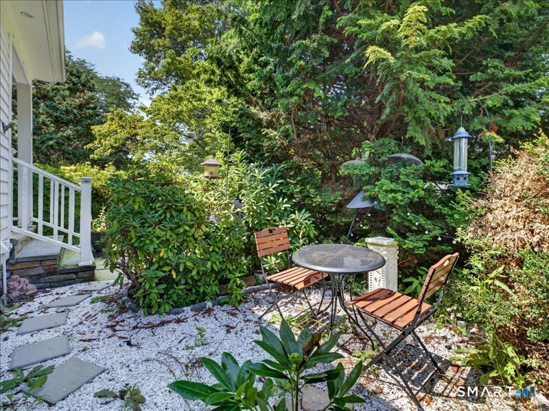 41 Island View Avenue Property Photo 4