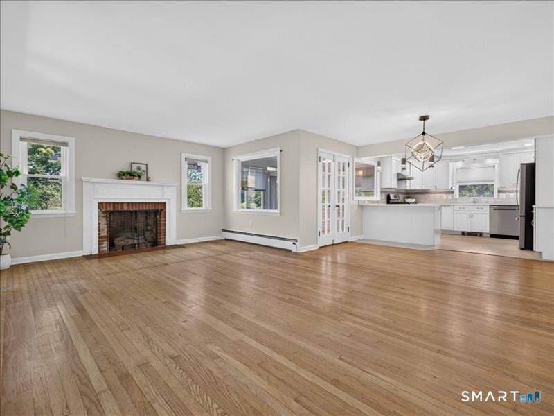 41 Island View Avenue Property Photo 8
