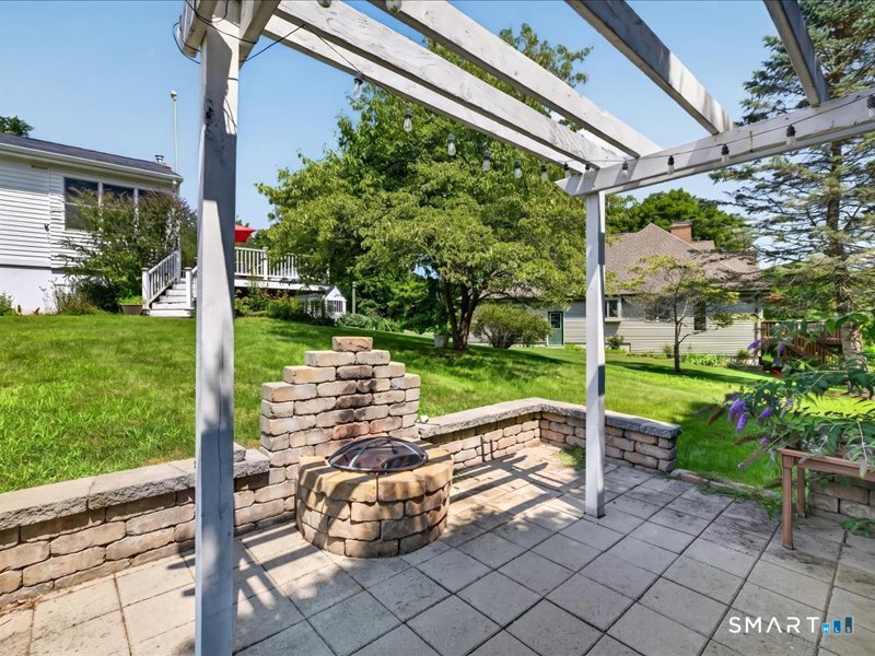 41 Island View Avenue Property Photo 31