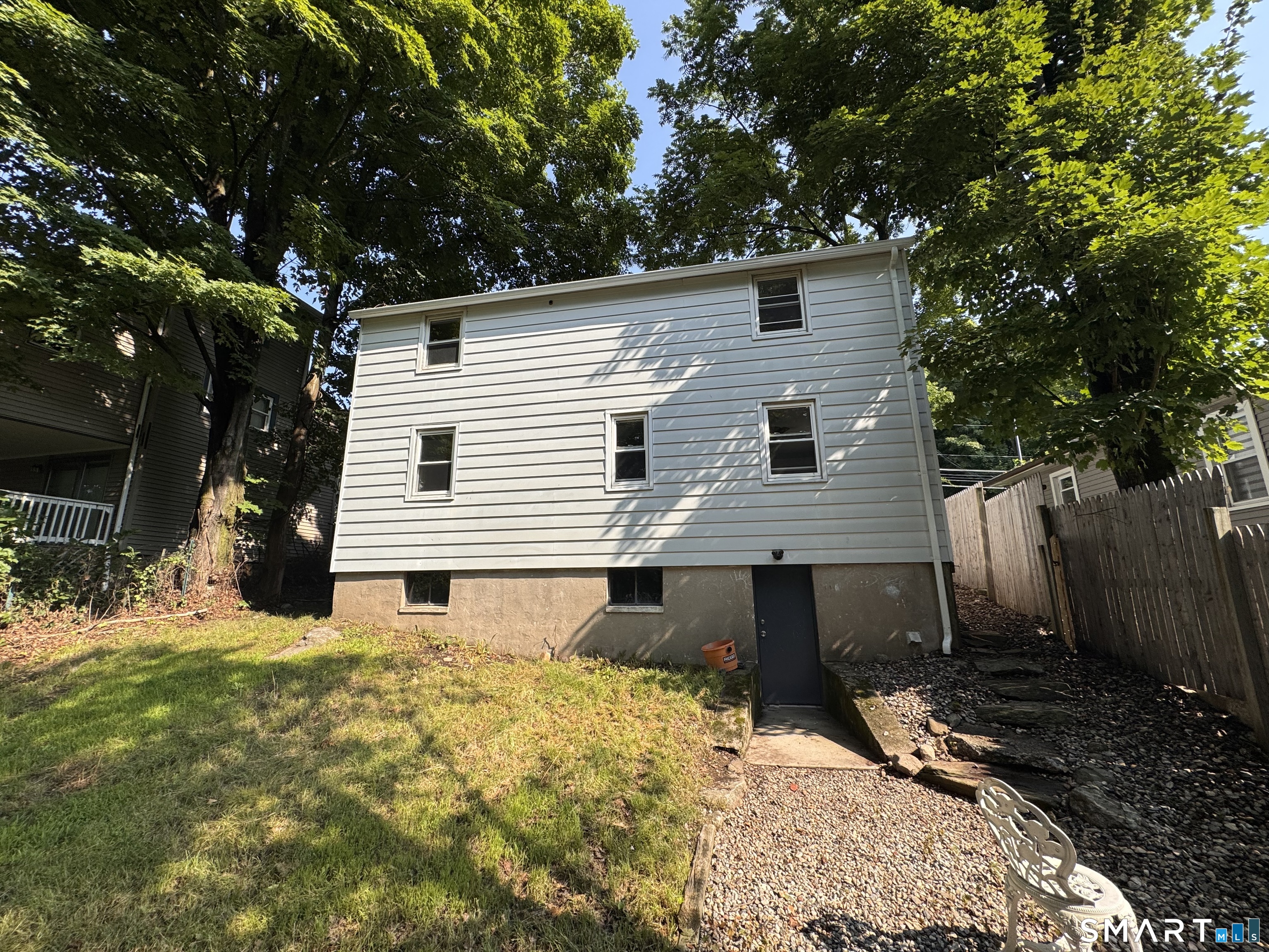 144 Sunnyside Avenue Property Photo 8