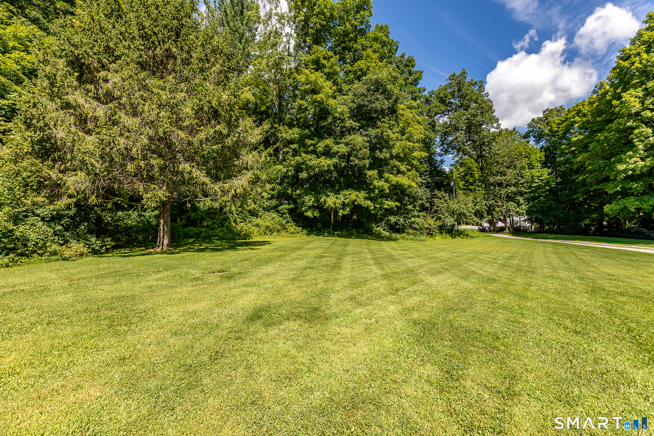 122 River Road Property Photo 5