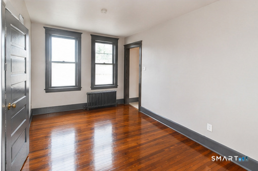 2341 Barnum A Avenue Property Photo 2