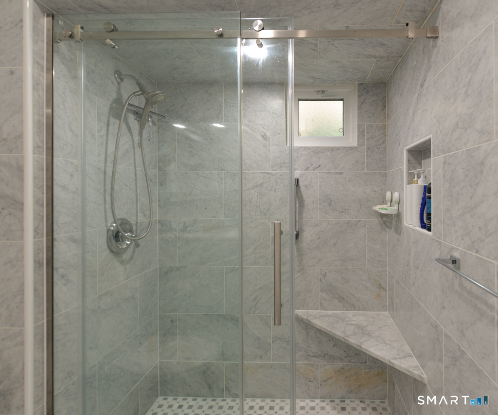 1016 Heritage A Village Property Photo 12