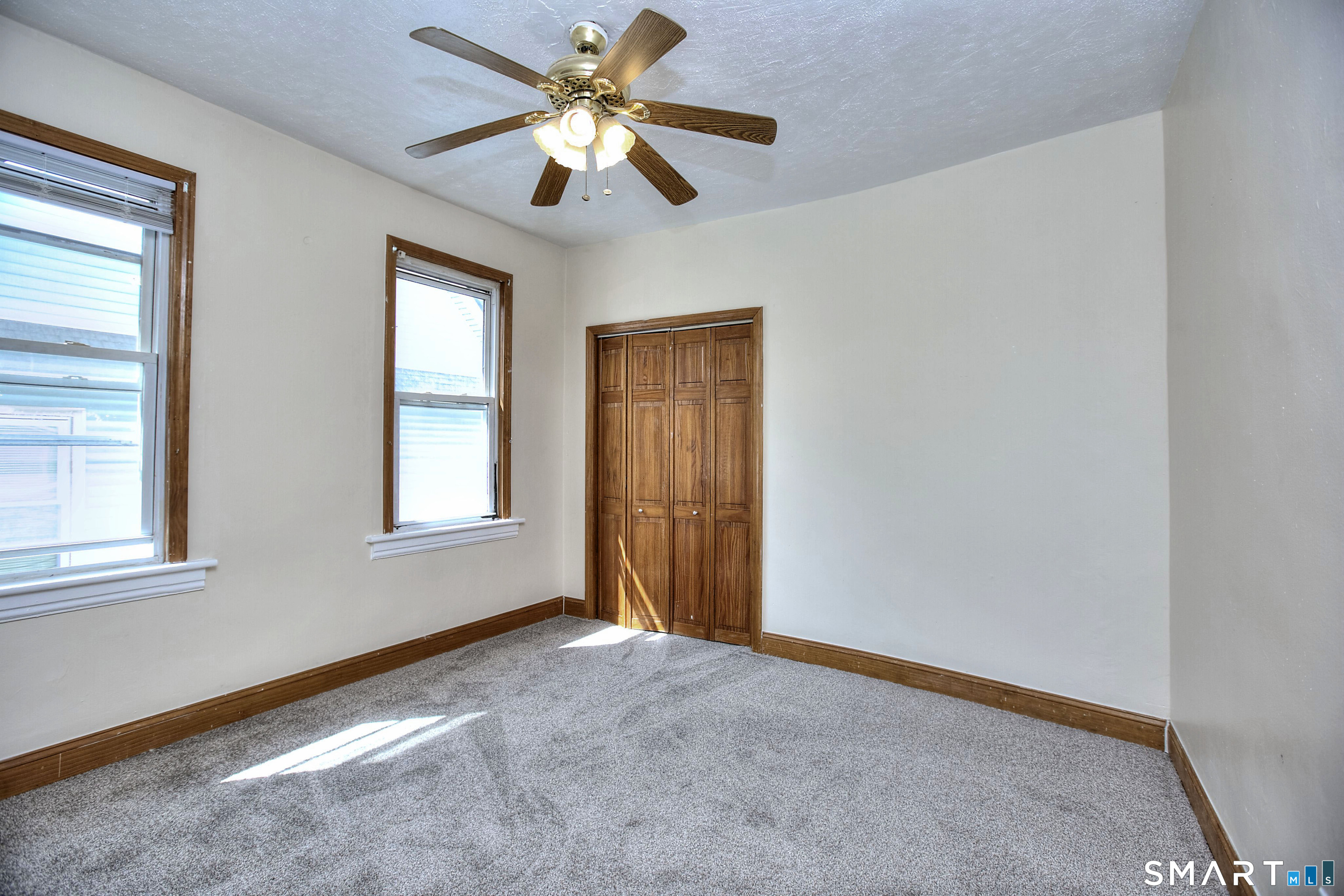 41-43-45 Taft Avenue Property Photo 18