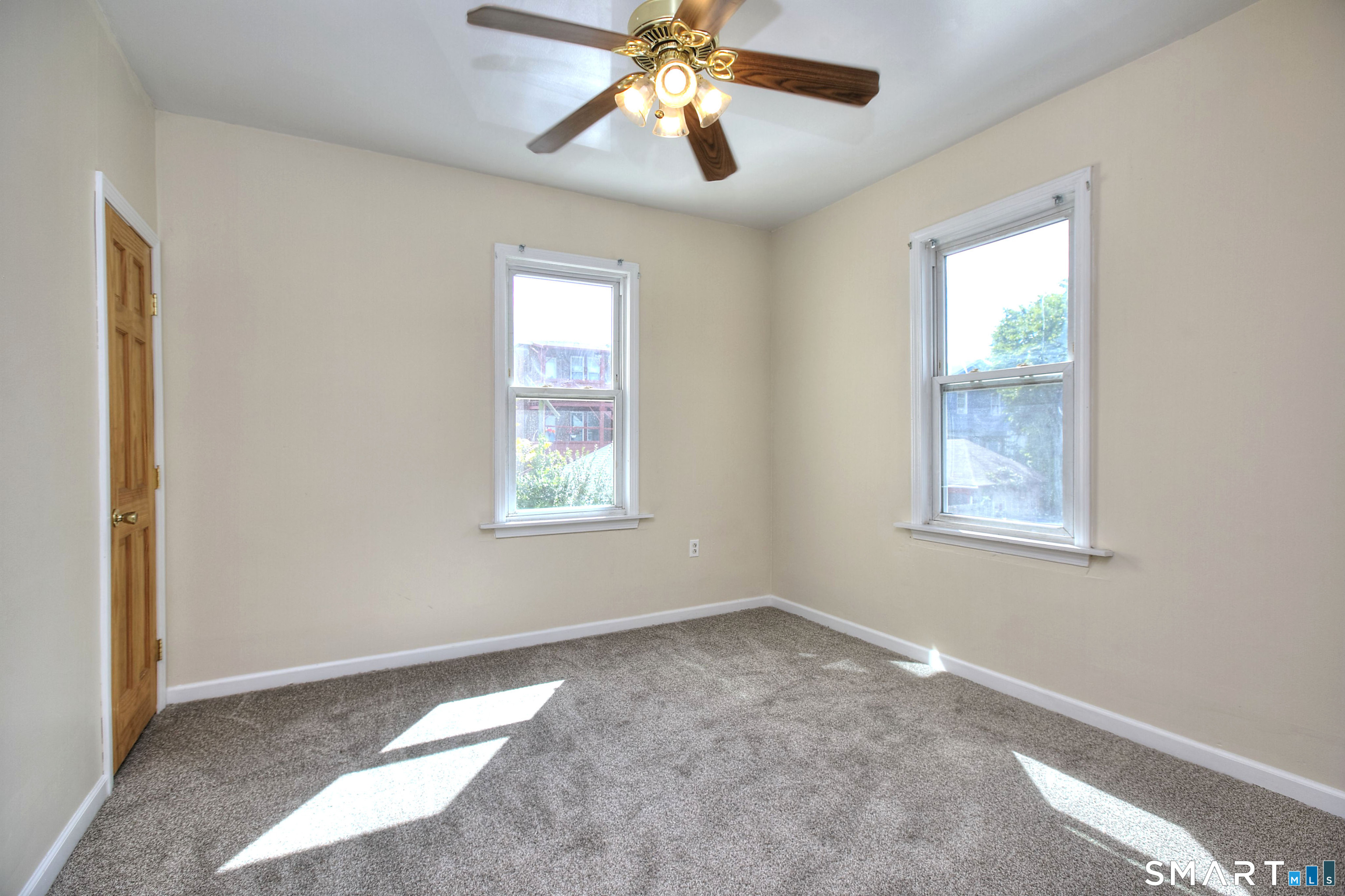 41-43-45 Taft Avenue Property Photo 19