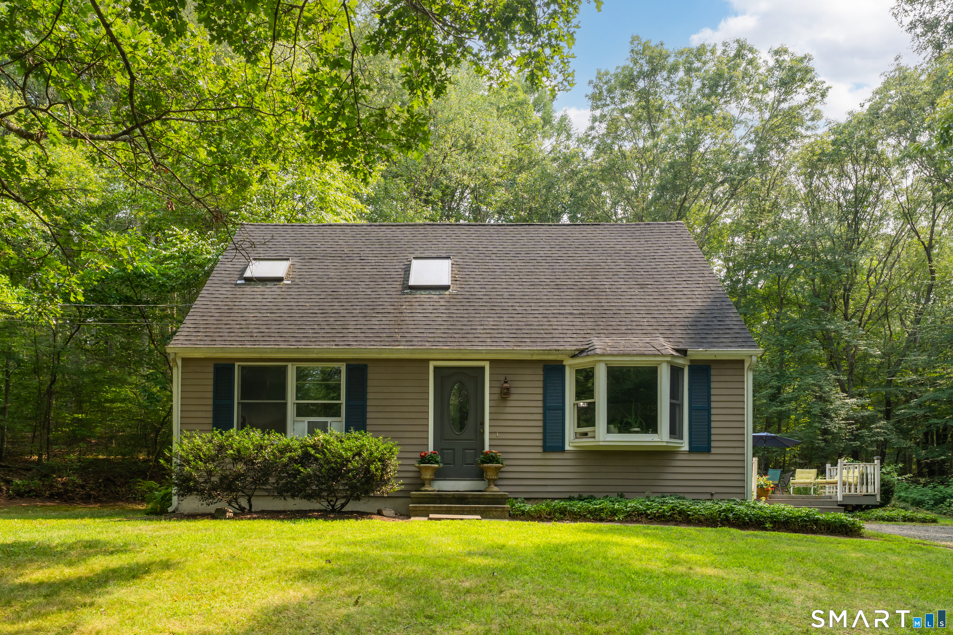 91 Whippoorwill Road Property Photo 1