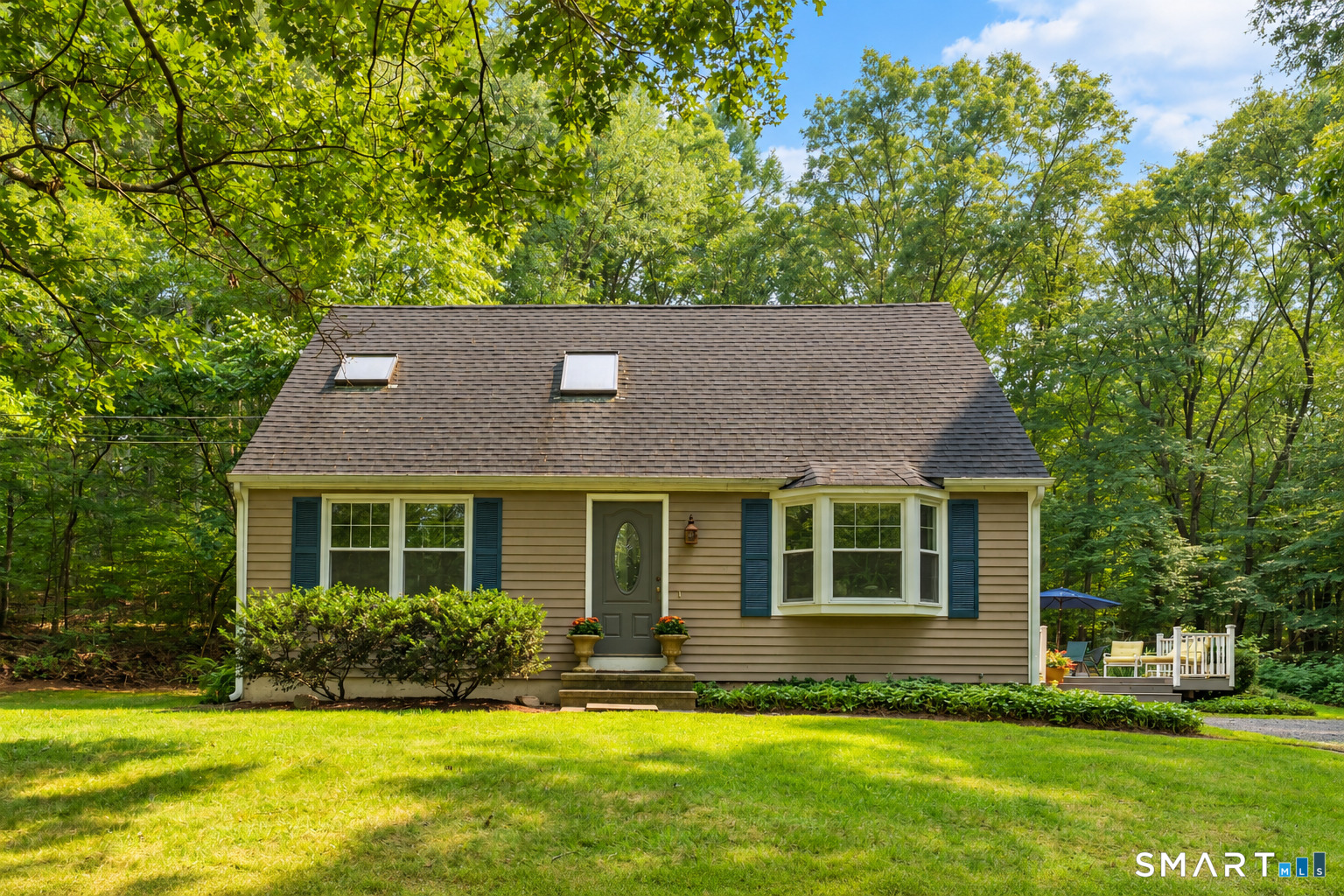 91 Whippoorwill Road Property Photo 1