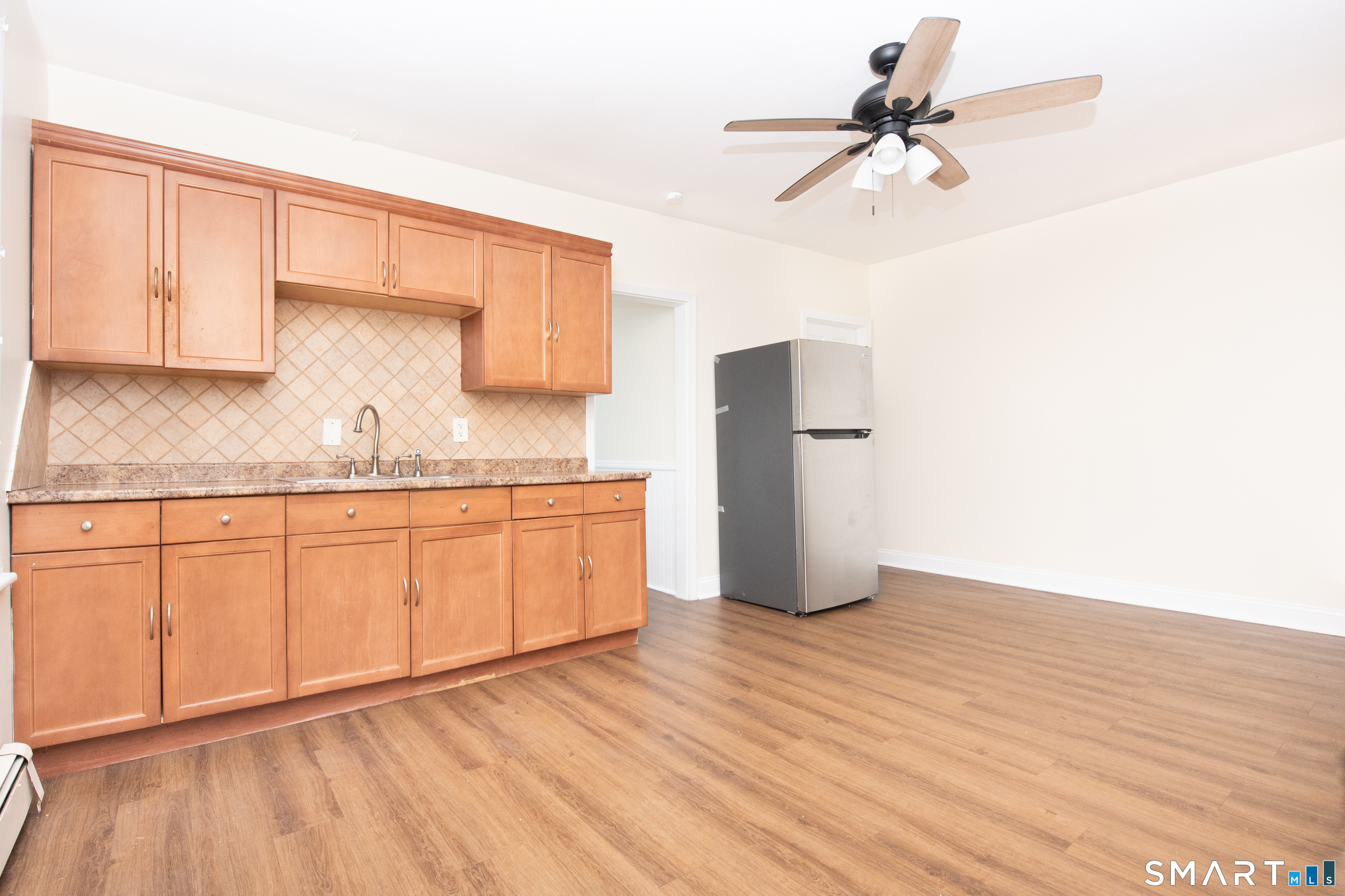 157 Sage 1st Floor Left Avenue Property Photo 4
