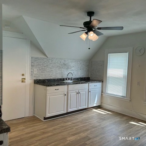 97 Thompson Street Property Photo 3