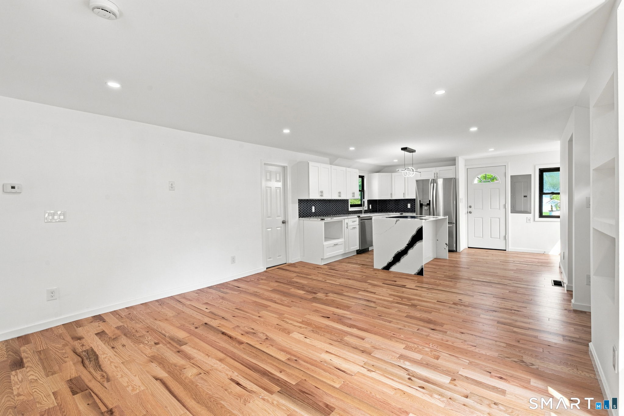 155 Iron Street Property Photo 18