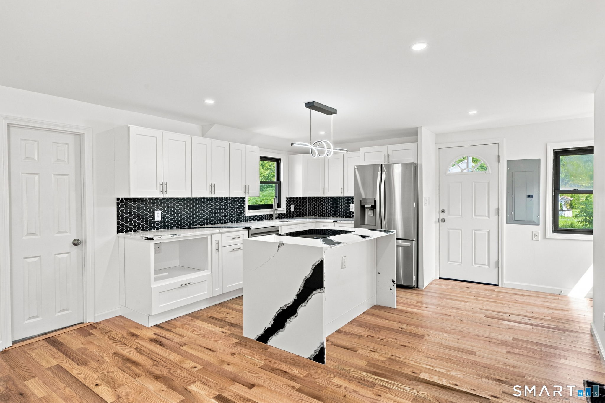 155 Iron Street Property Photo 20