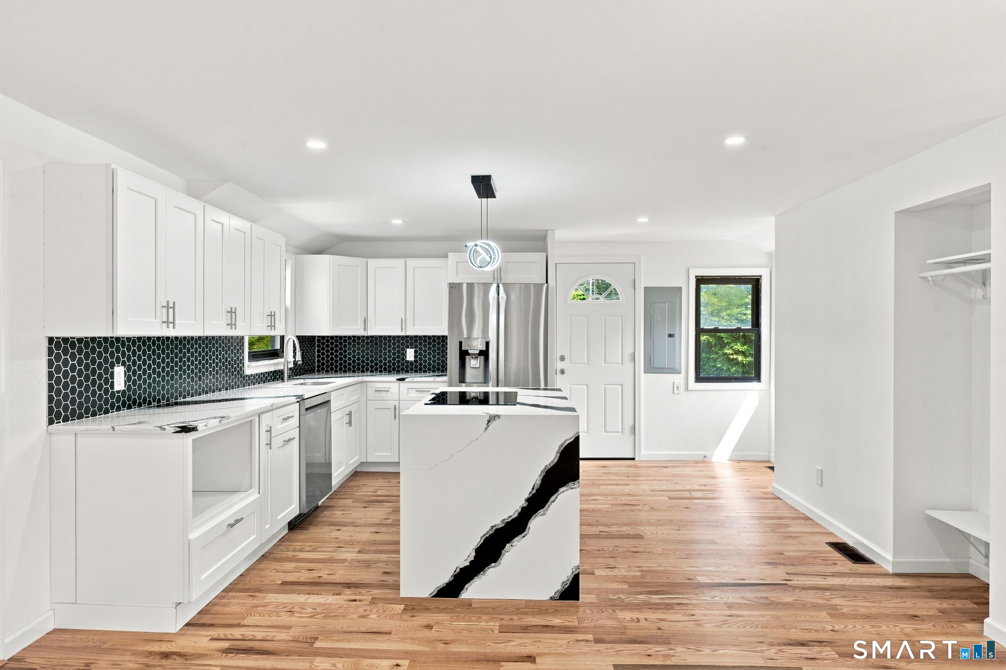 155 Iron Street Property Photo 21