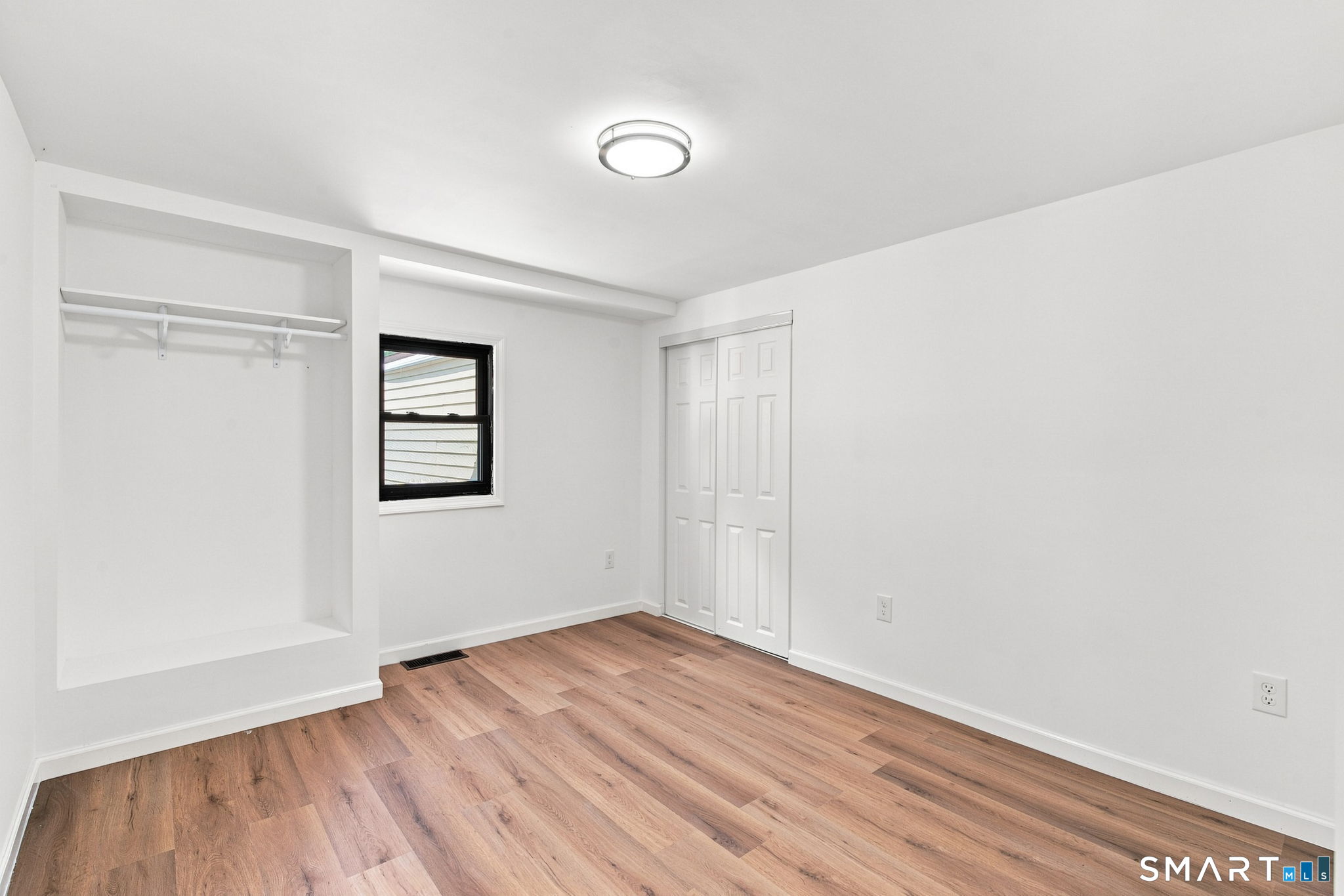 155 Iron Street Property Photo 36