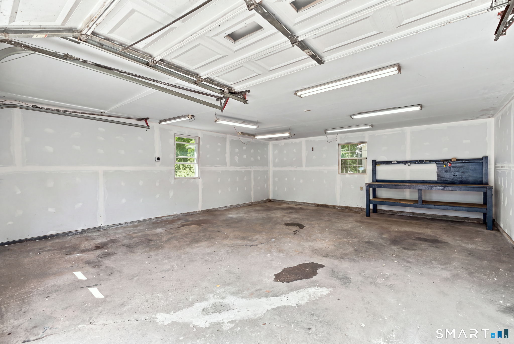155 Iron Street Property Photo 40