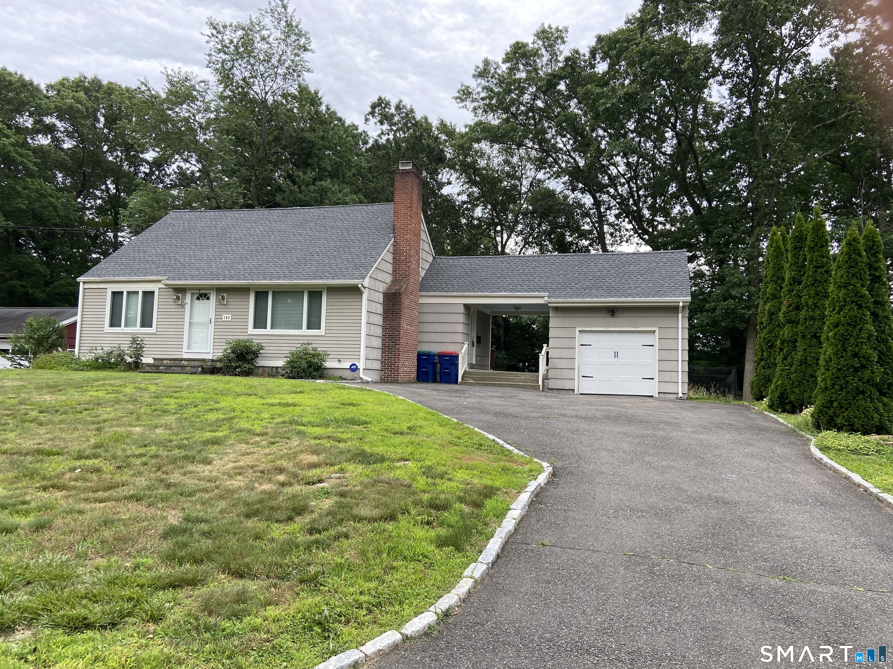 109 Cottage Street Property Photo 1