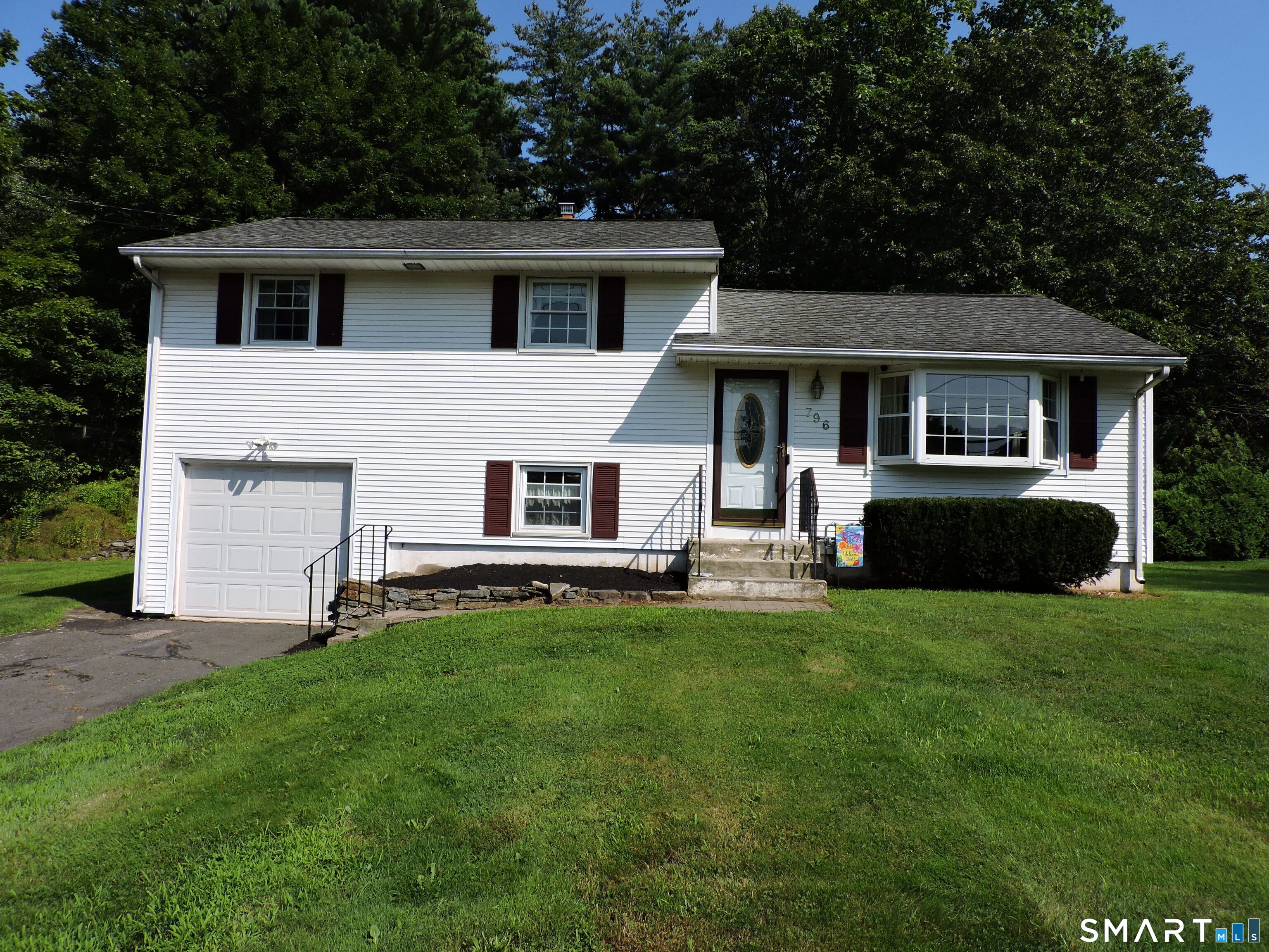 796 Avery Street Property Photo 1