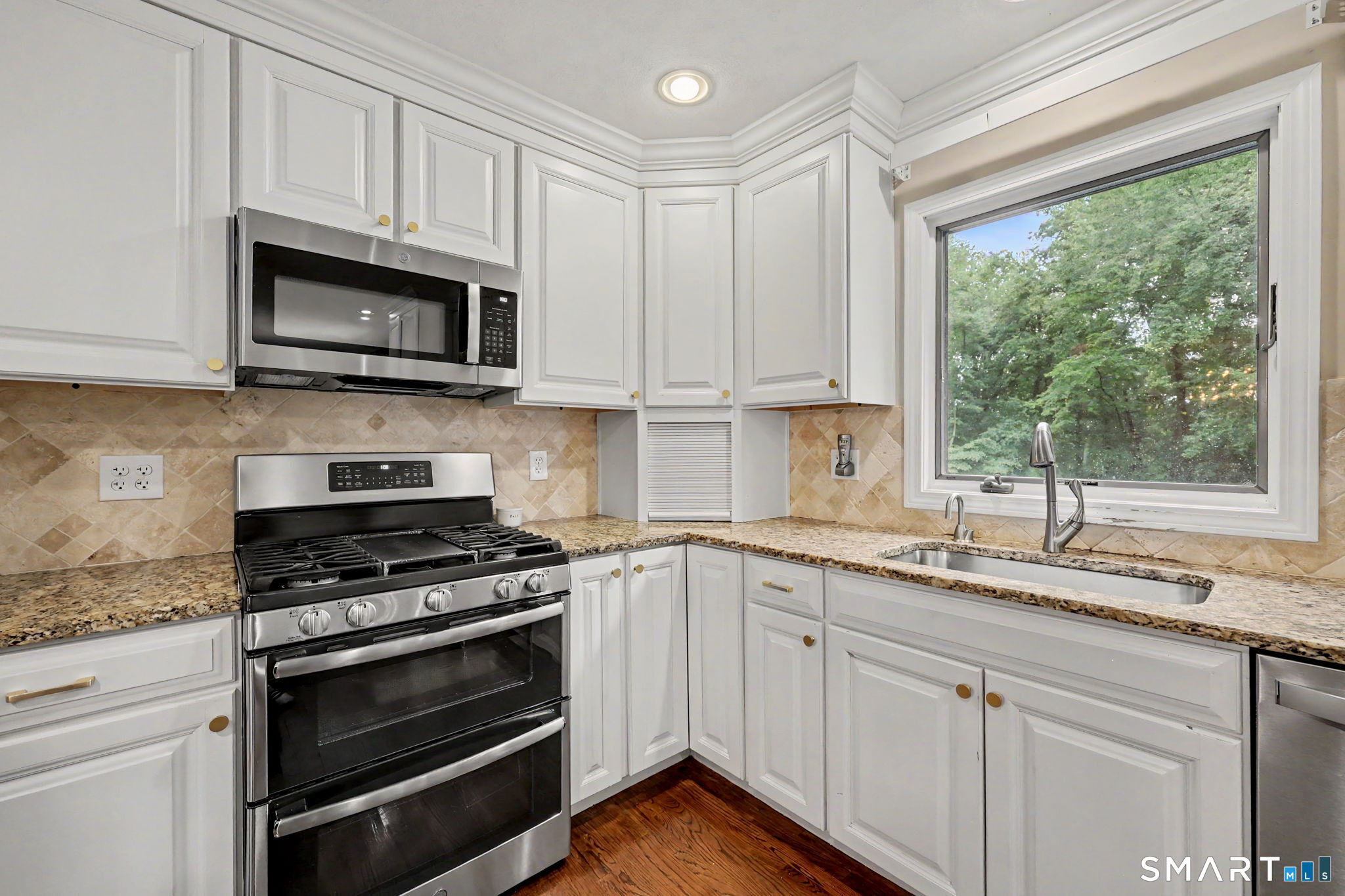 404 Narrow Lane Property Photo 11