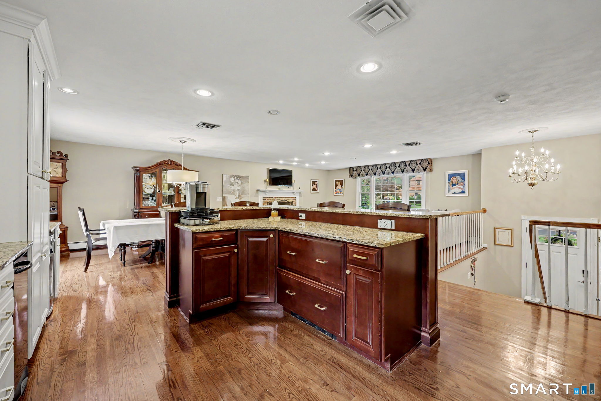 404 Narrow Lane Property Photo 13