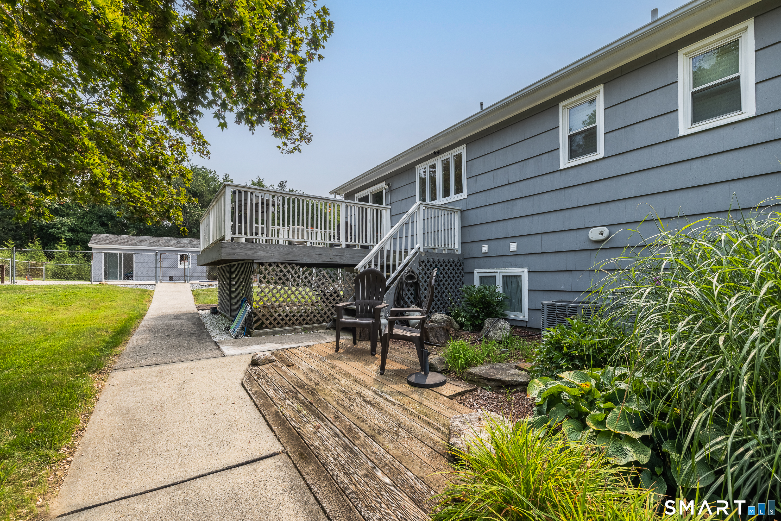 18 Buckingham Road Property Photo 36