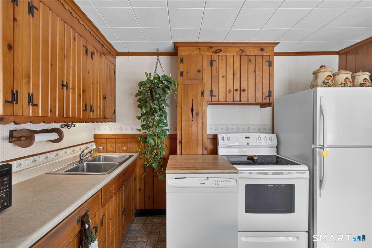 103 Orland Street Property Photo 7