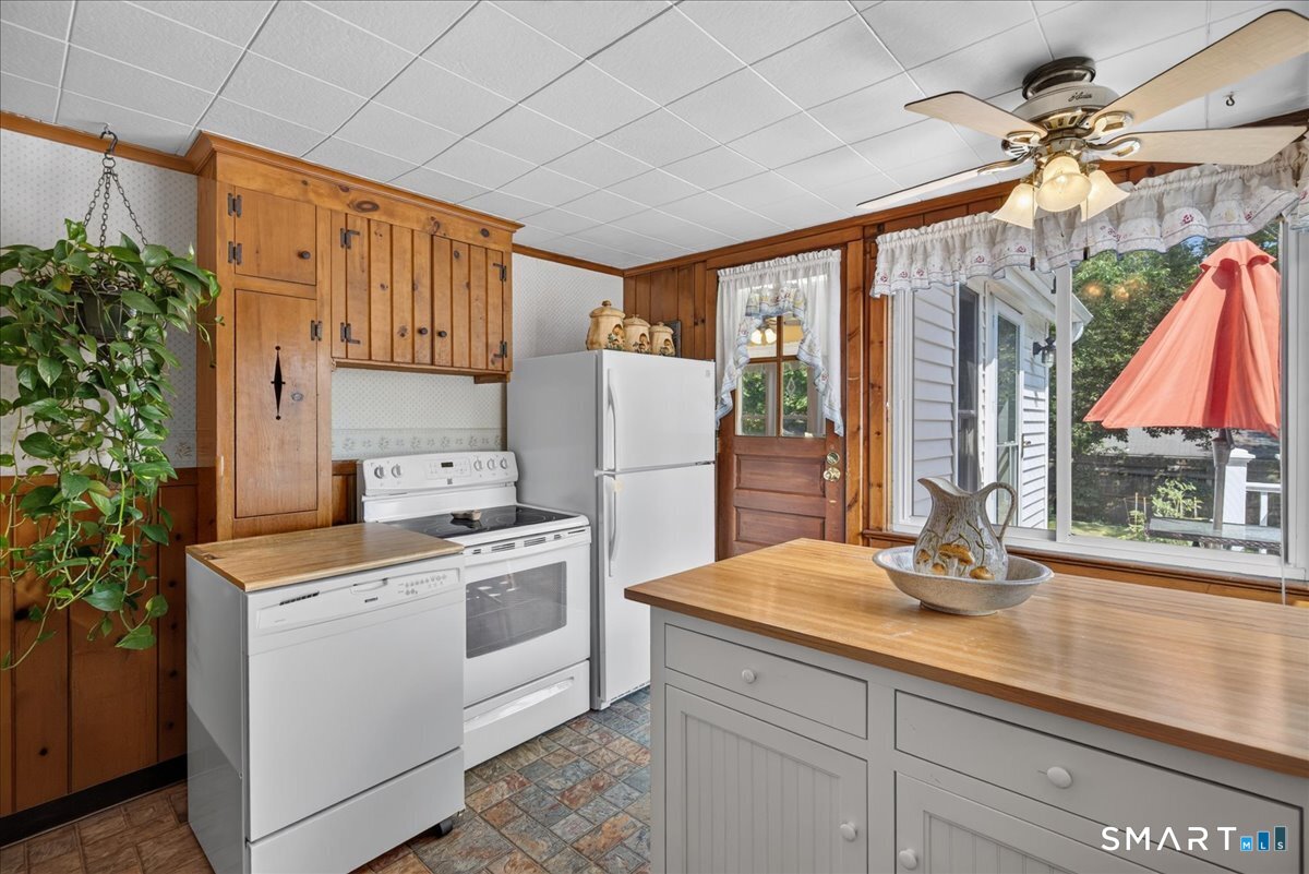 103 Orland Street Property Photo 10