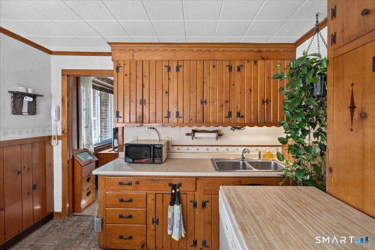 103 Orland Street Property Photo 11
