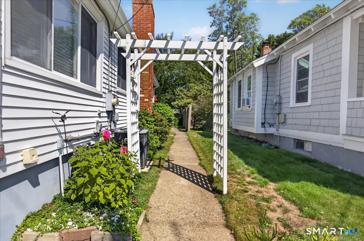 103 Orland Street Property Photo 38