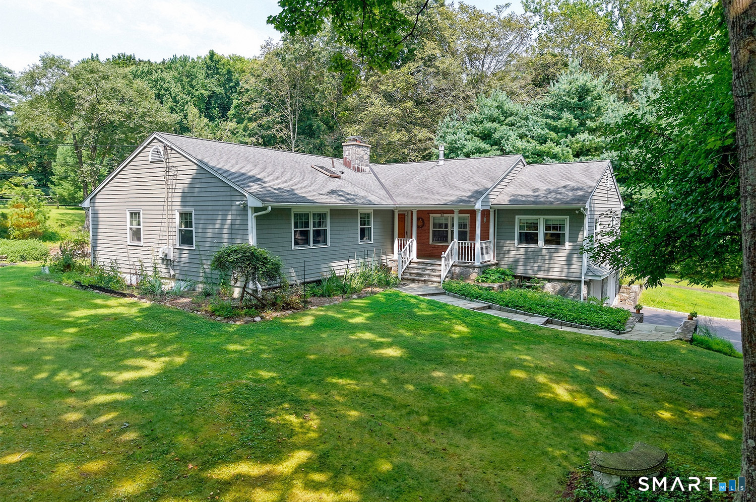 570 Burr Street Property Photo 1