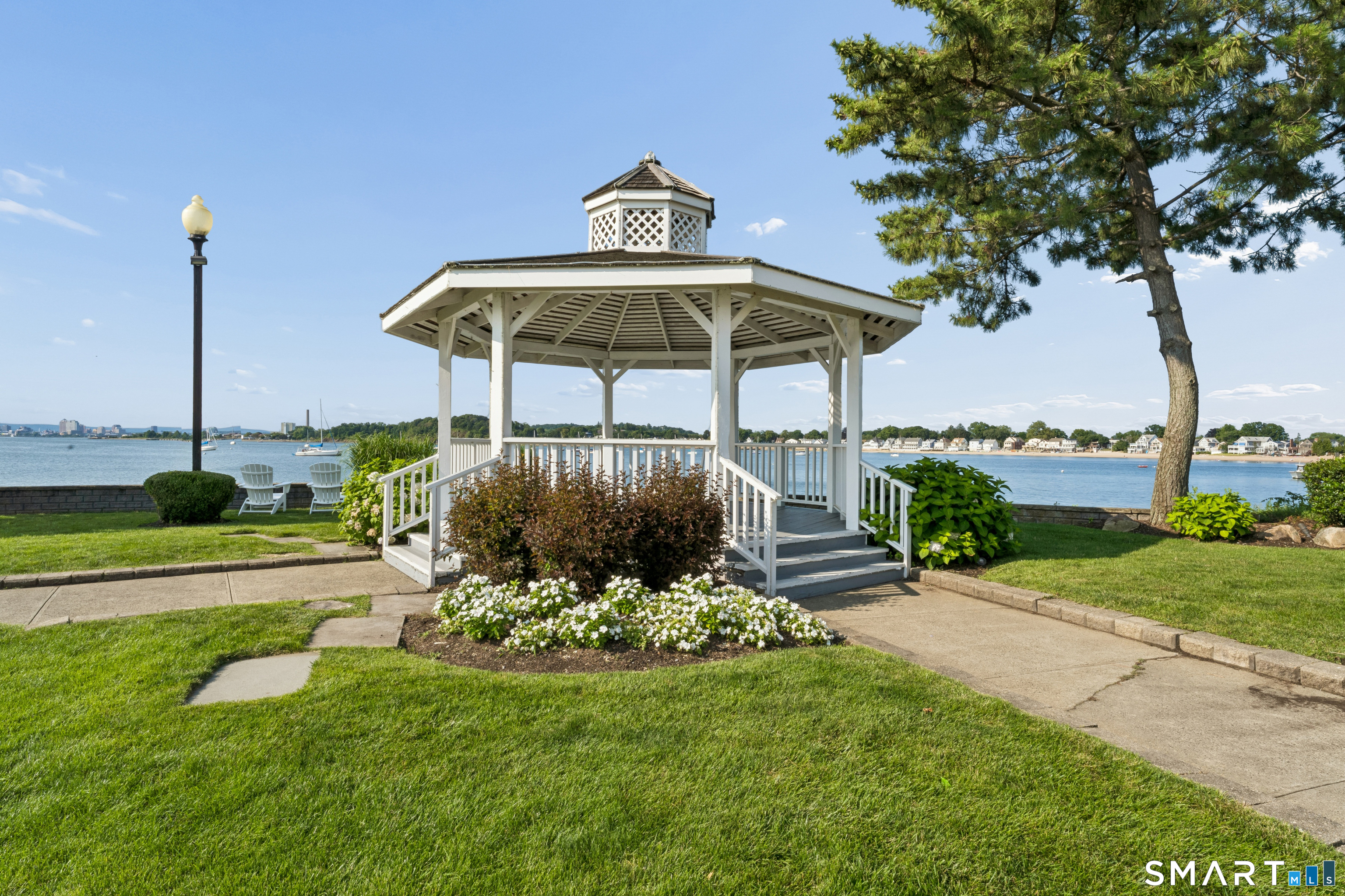 62 Cove Street Property Photo 11