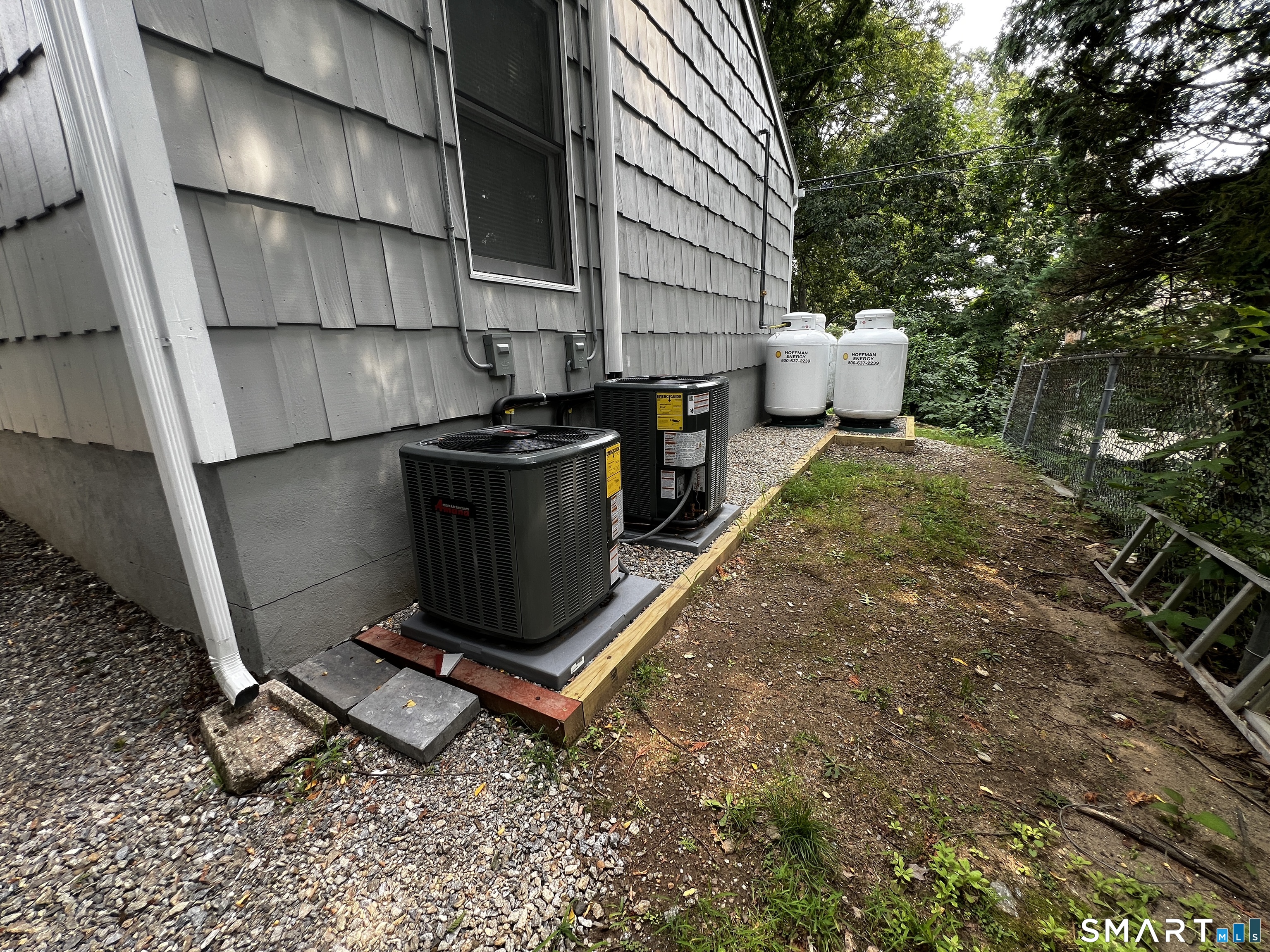 485 Peet Street Property Photo 4