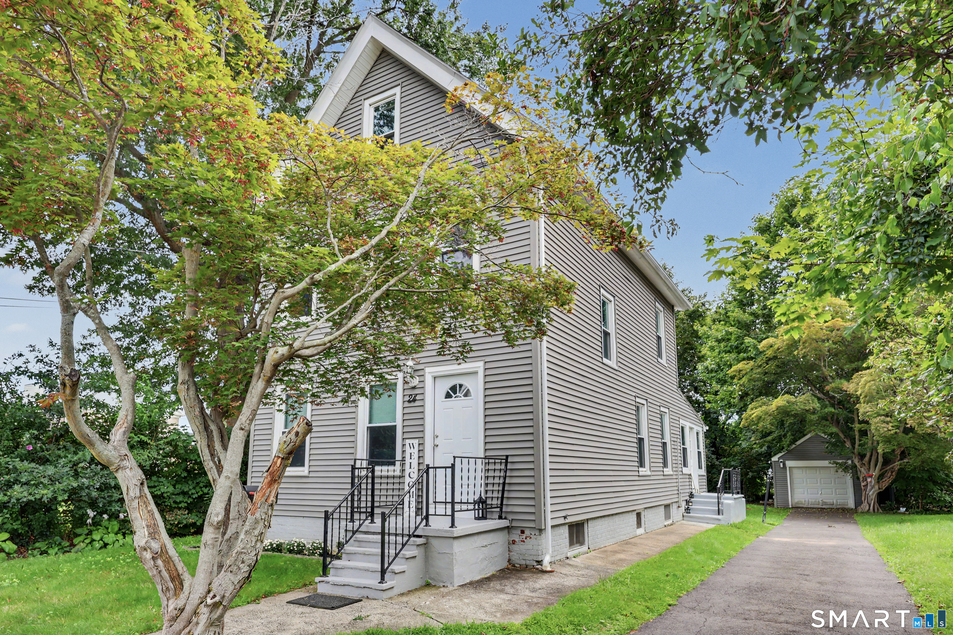 24 Beacon Street Property Photo 31