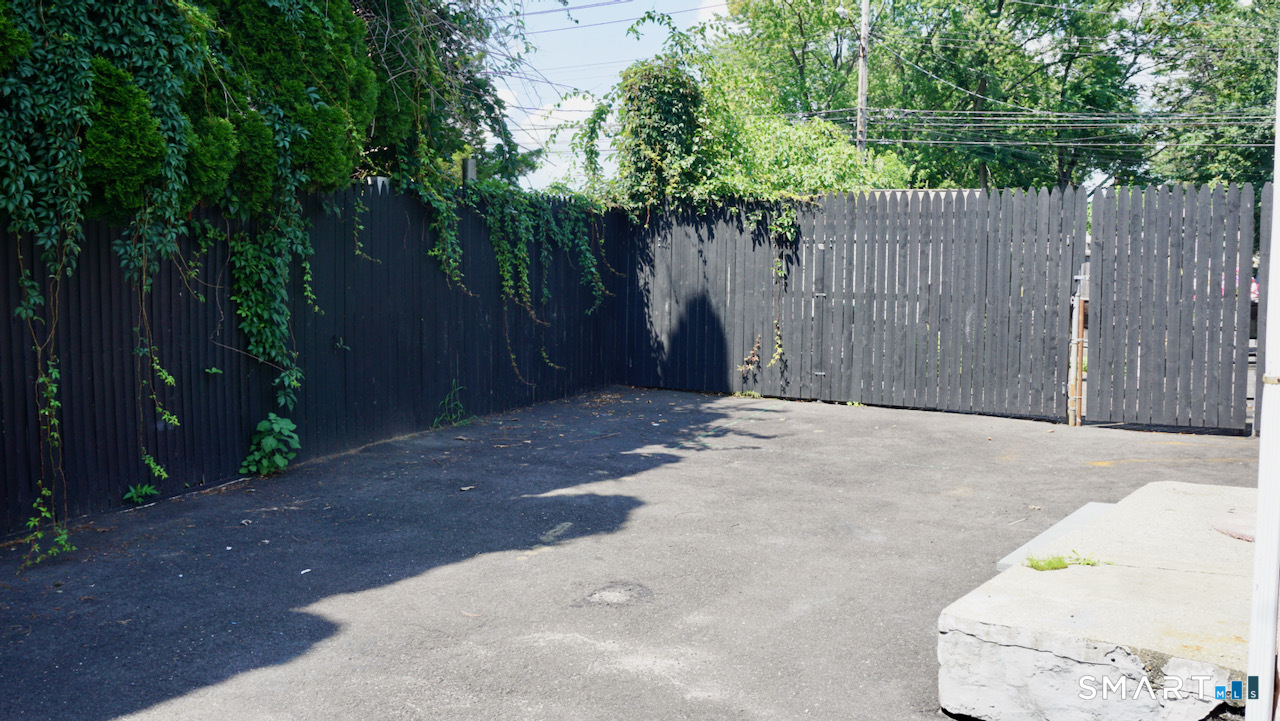 223 Pearl Harbor Street Property Photo 13