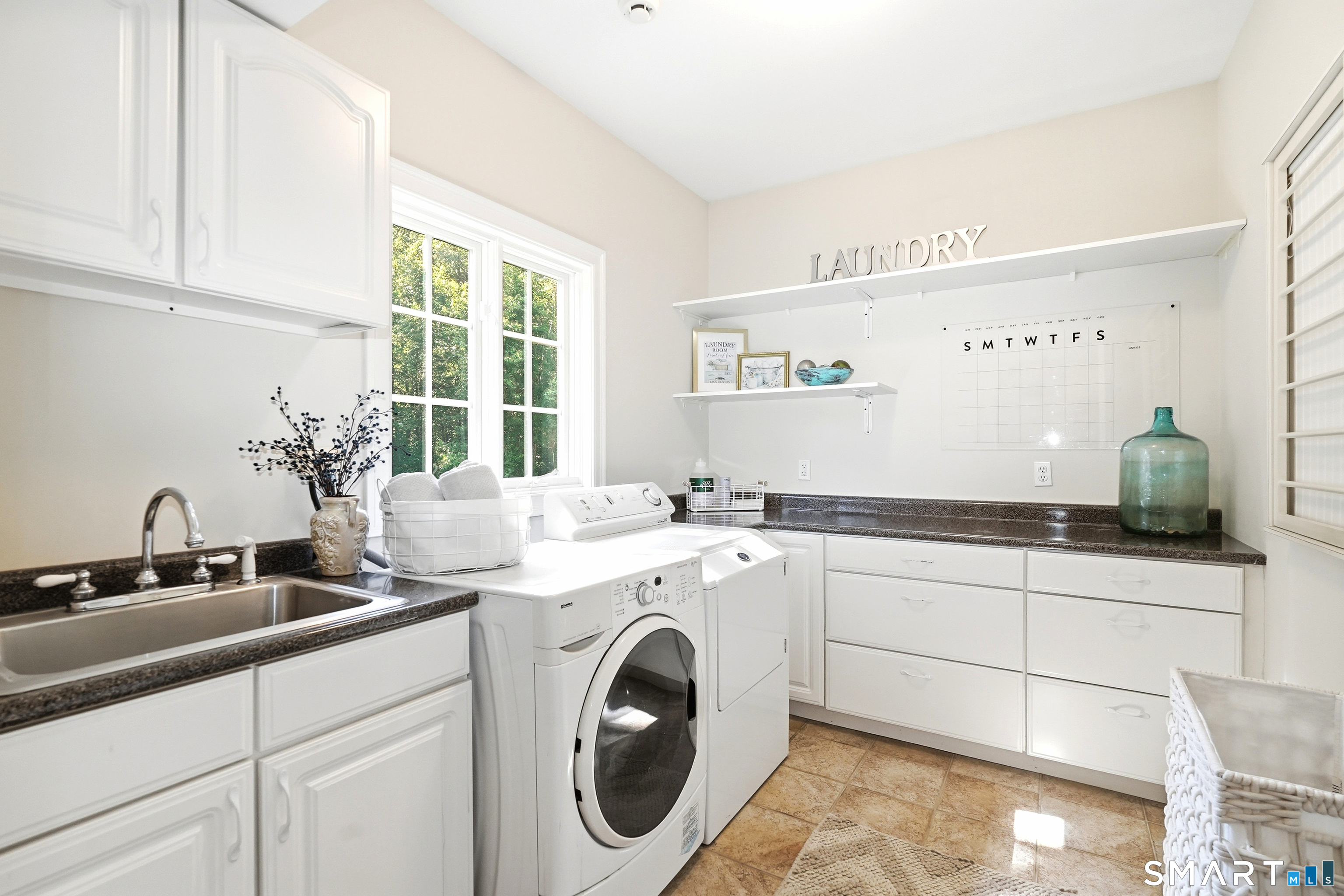 30 Carriage Drive Property Photo 14