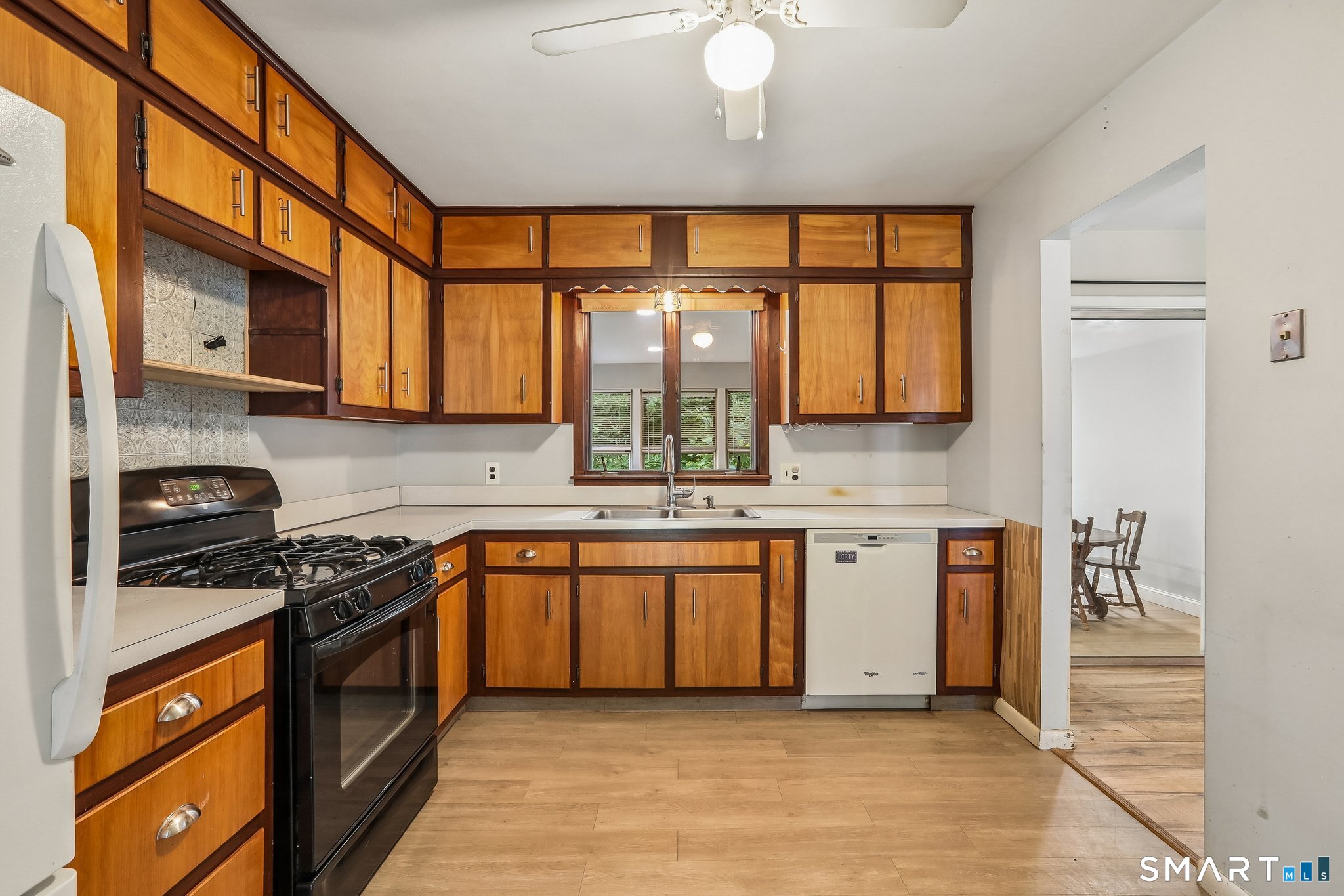 25 Woodbury Drive Property Photo 10