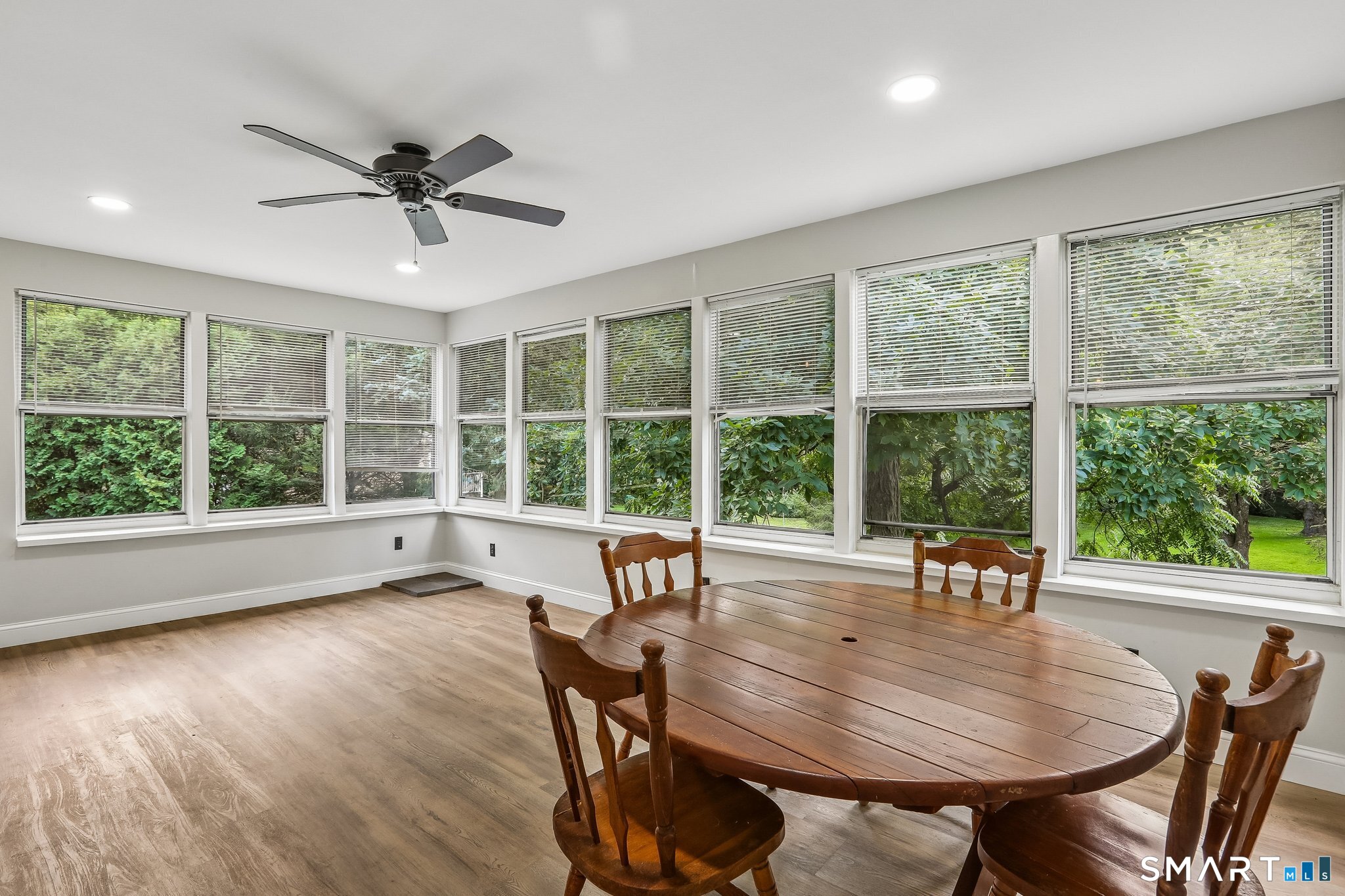 25 Woodbury Drive Property Photo 12