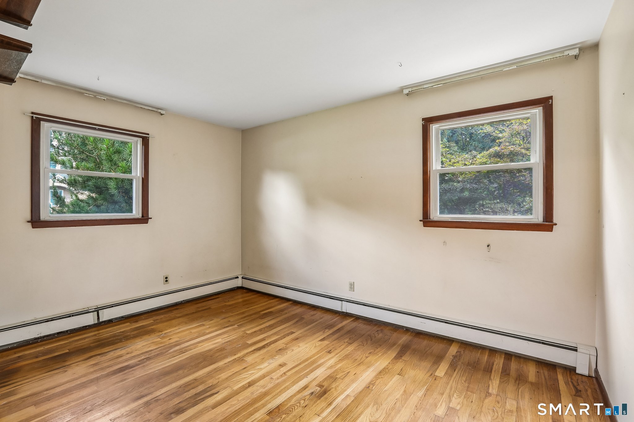 25 Woodbury Drive Property Photo 17