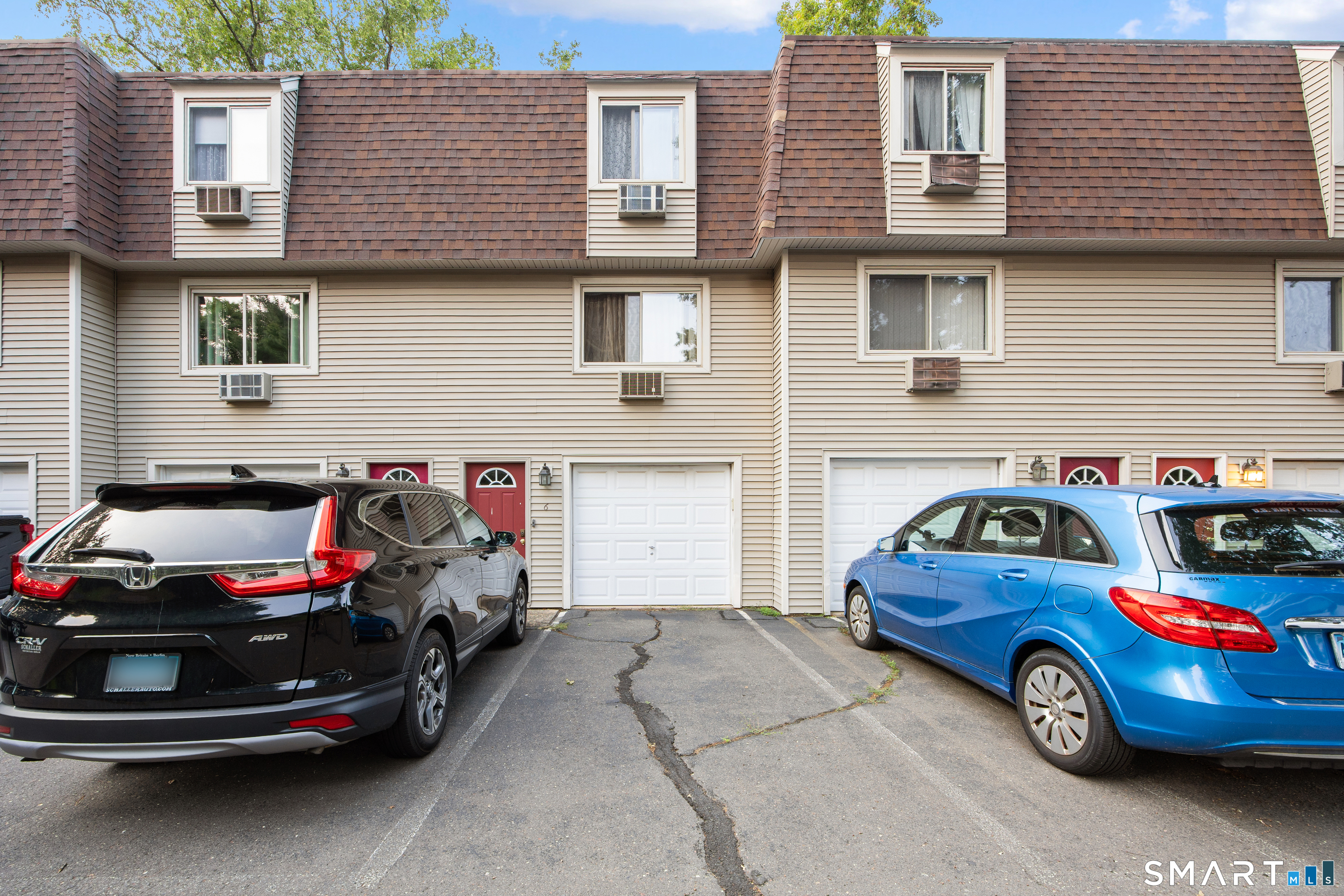 1581 Meriden Waterbury 6 Turnpike Property Photo 1