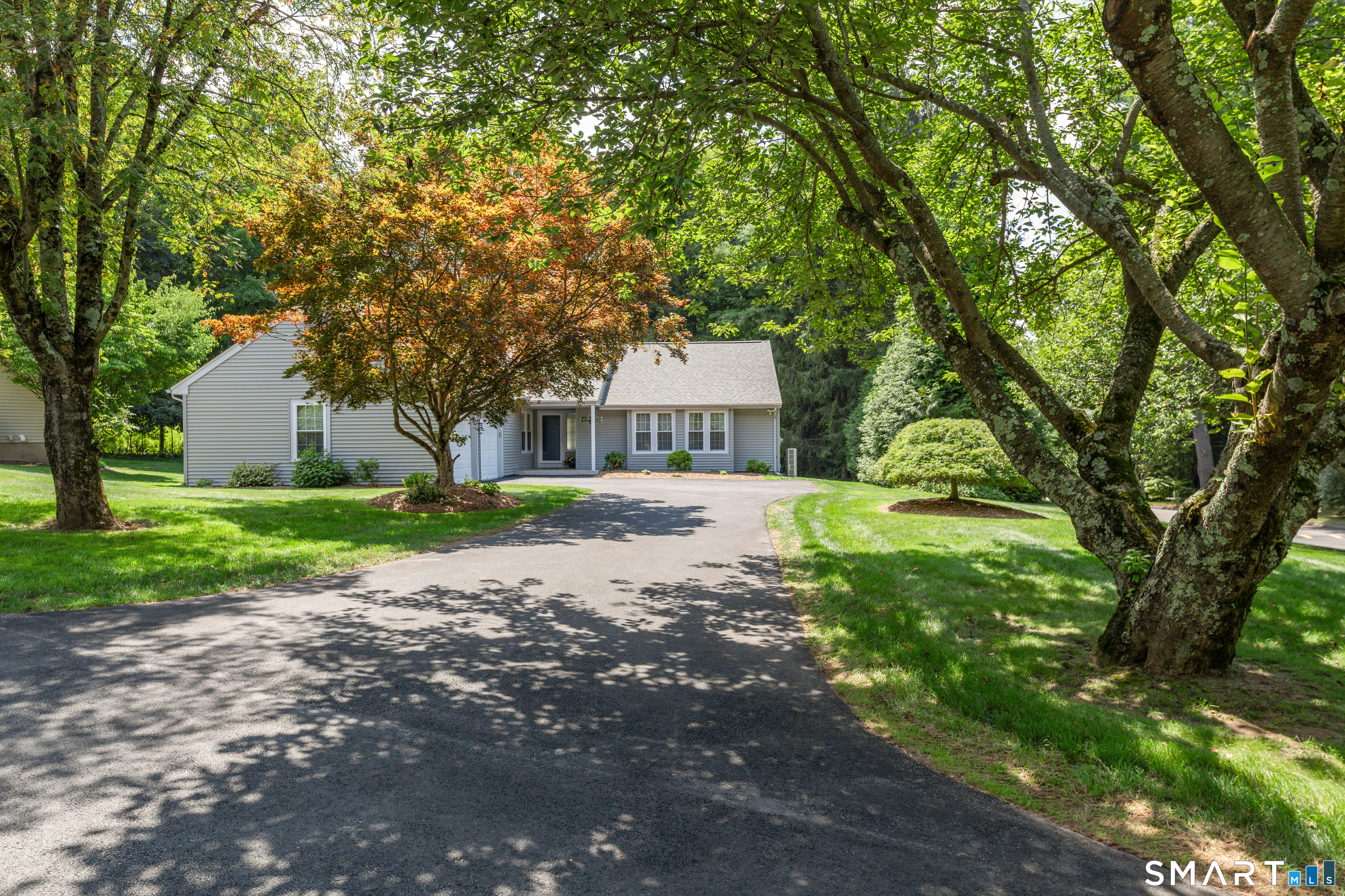 3 Racebrook Court Property Photo 1