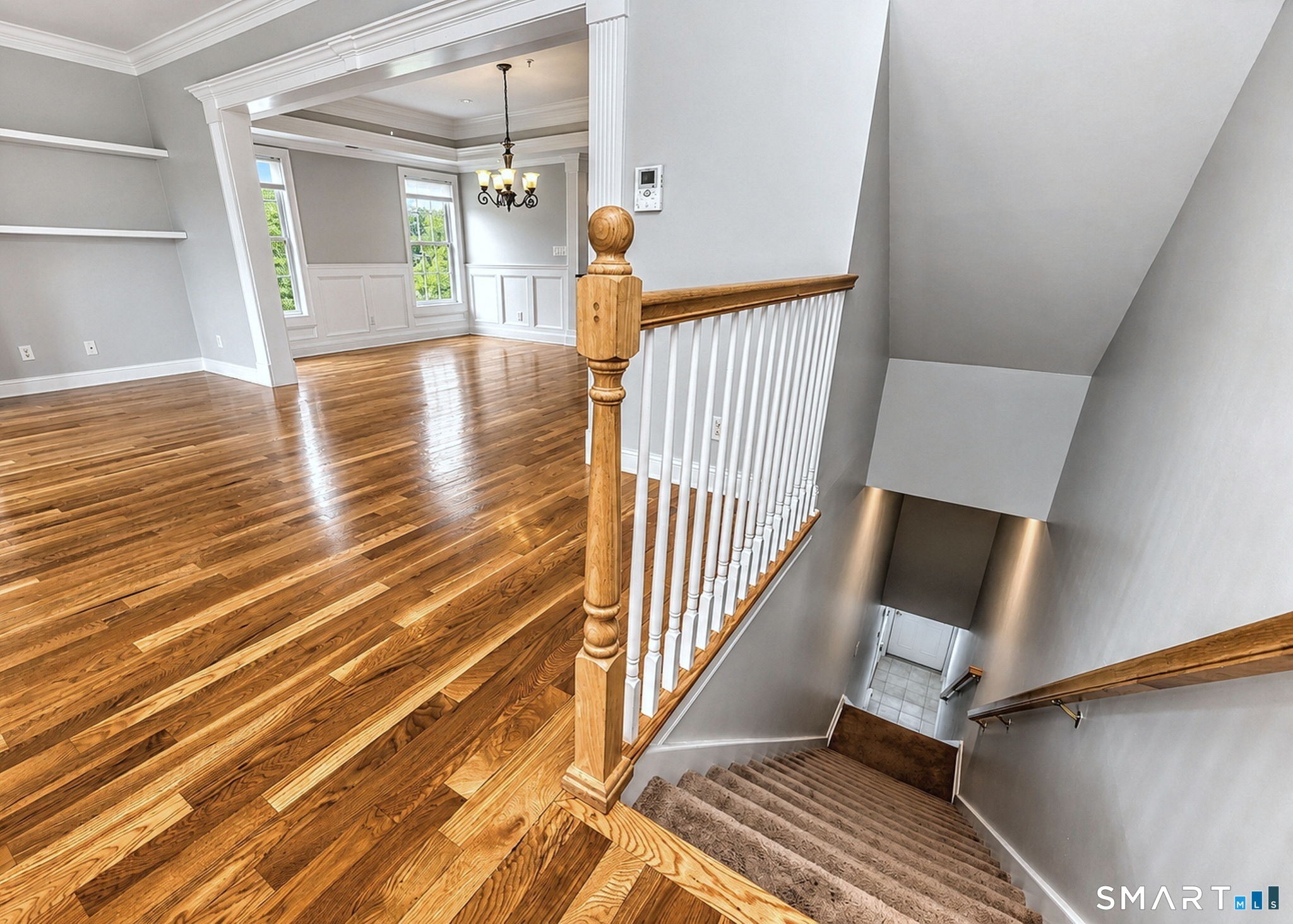 449 New Haven Avenue Property Photo 4