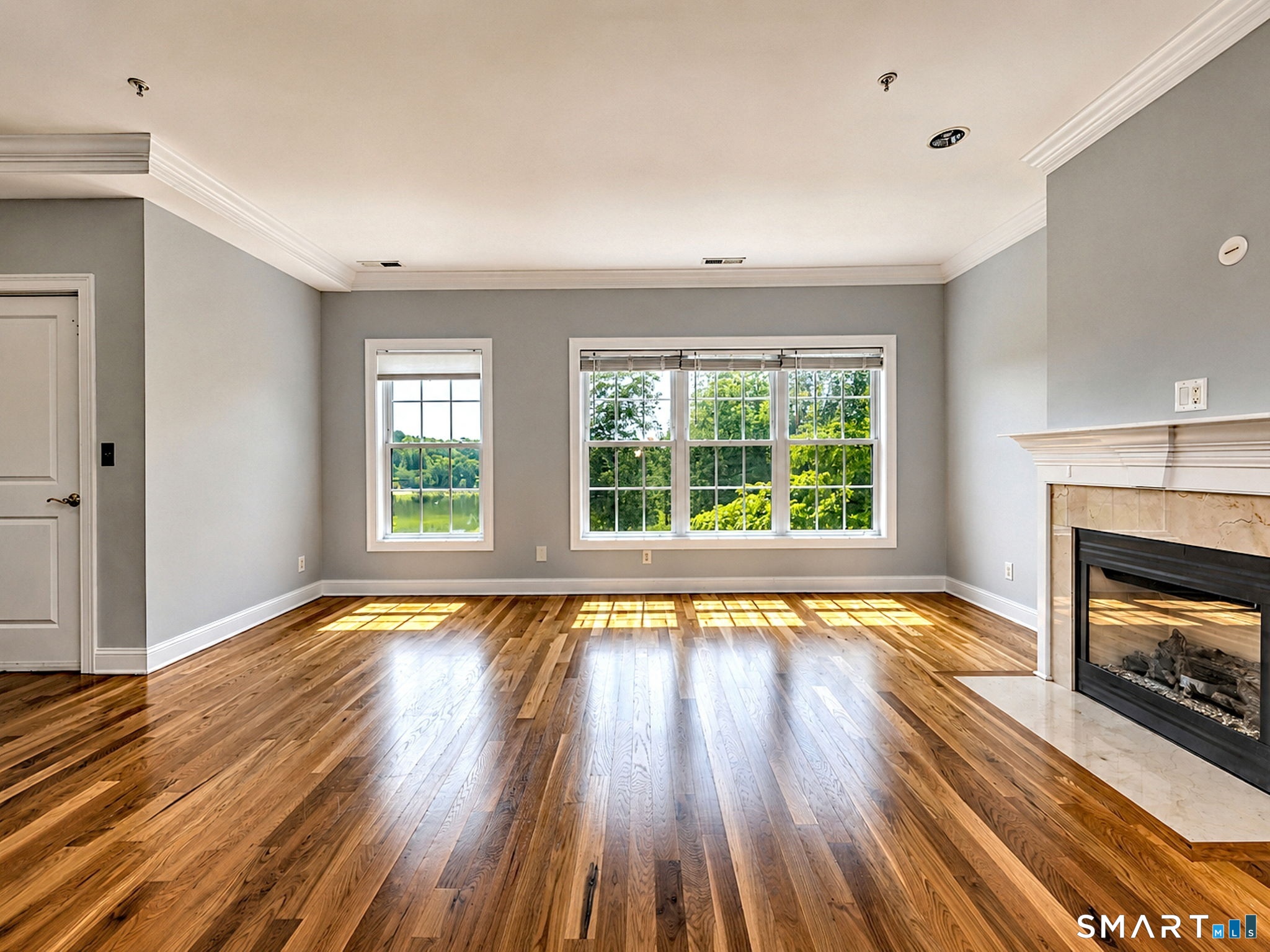 449 New Haven Avenue Property Photo 7