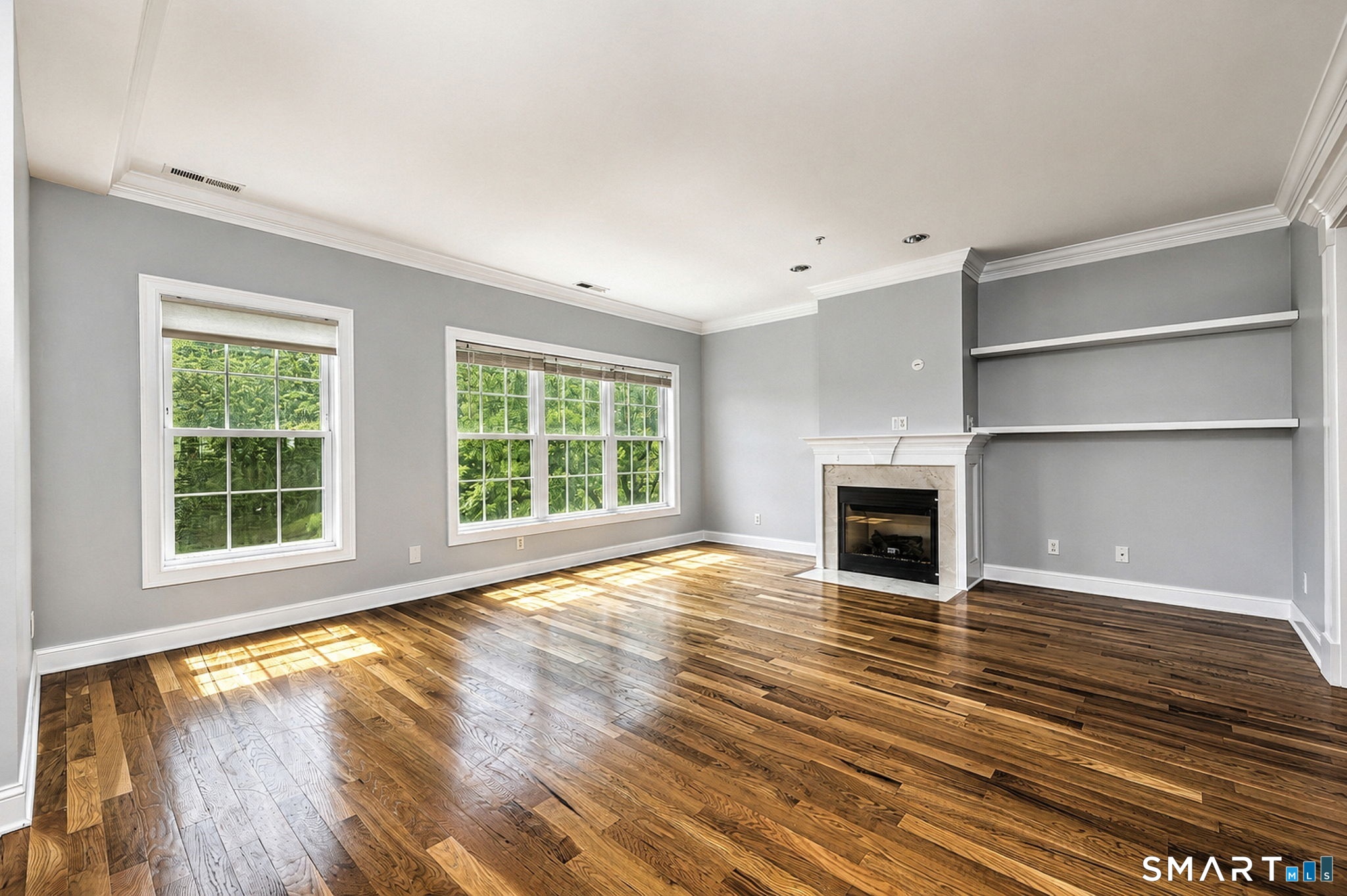 449 New Haven Avenue Property Photo 8