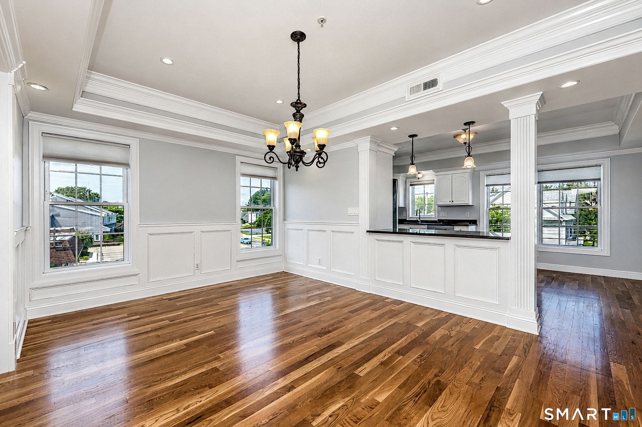 449 New Haven Avenue Property Photo 10