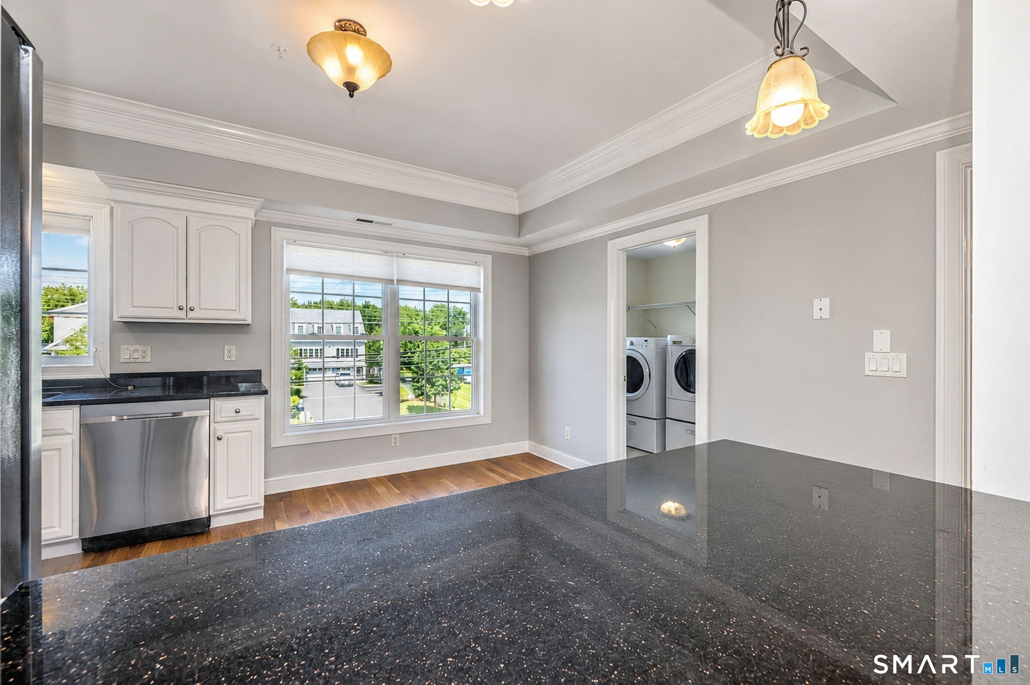 449 New Haven Avenue Property Photo 17