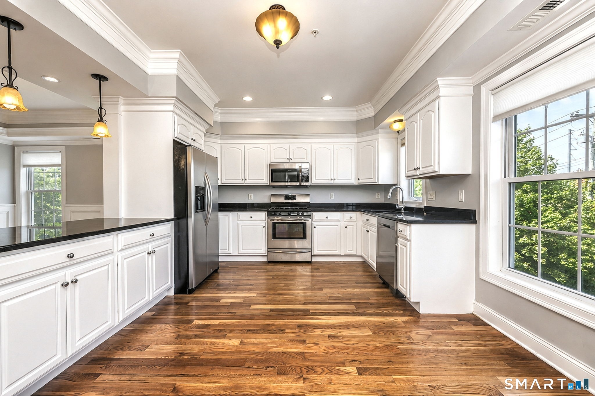449 New Haven Avenue Property Photo 19