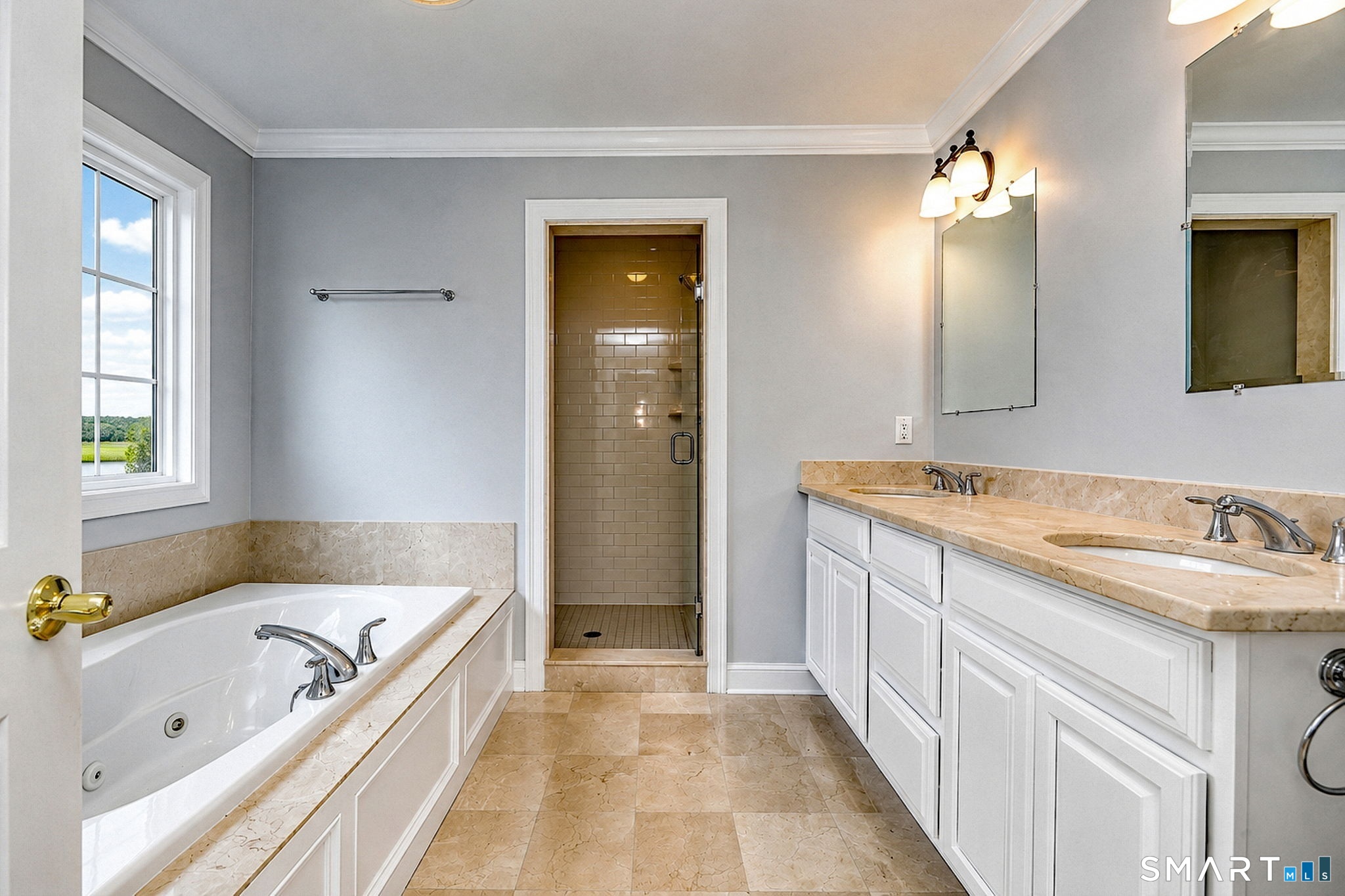 449 New Haven Avenue Property Photo 27